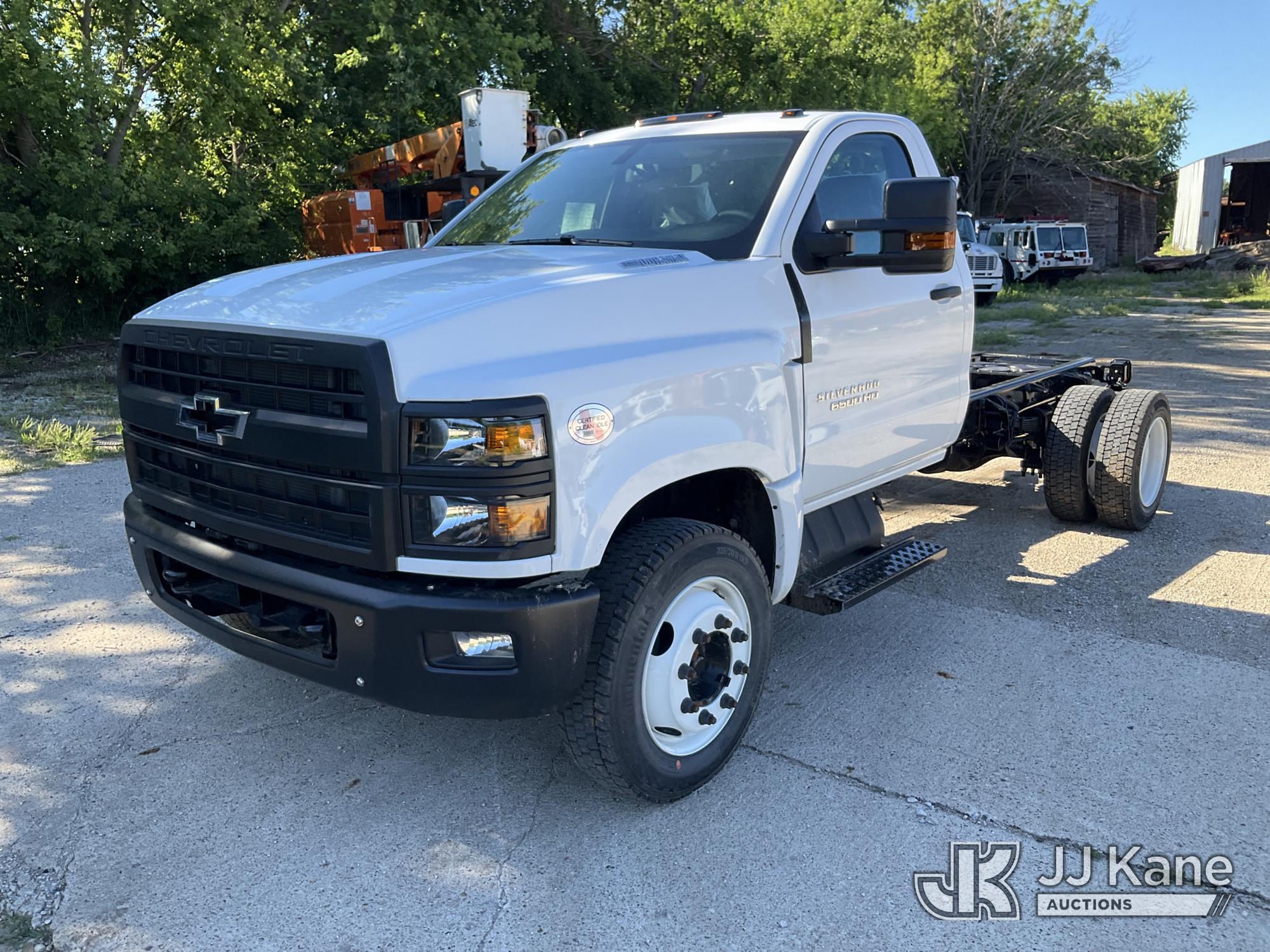2024 Chevrolet Silverado 6500HD Cab & Chassis