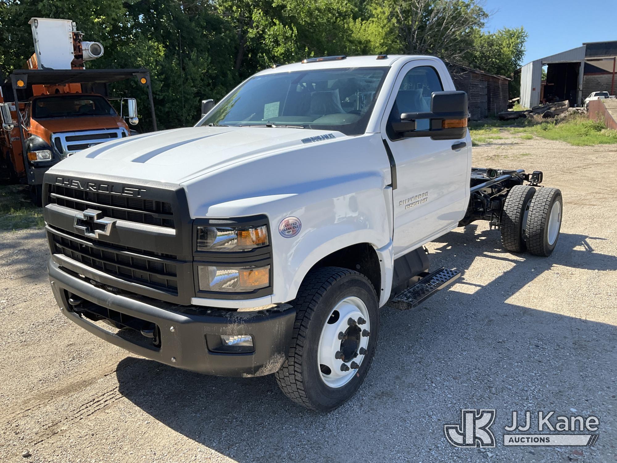 Photo of a 2024 Chevrolet Silverado 6500HD