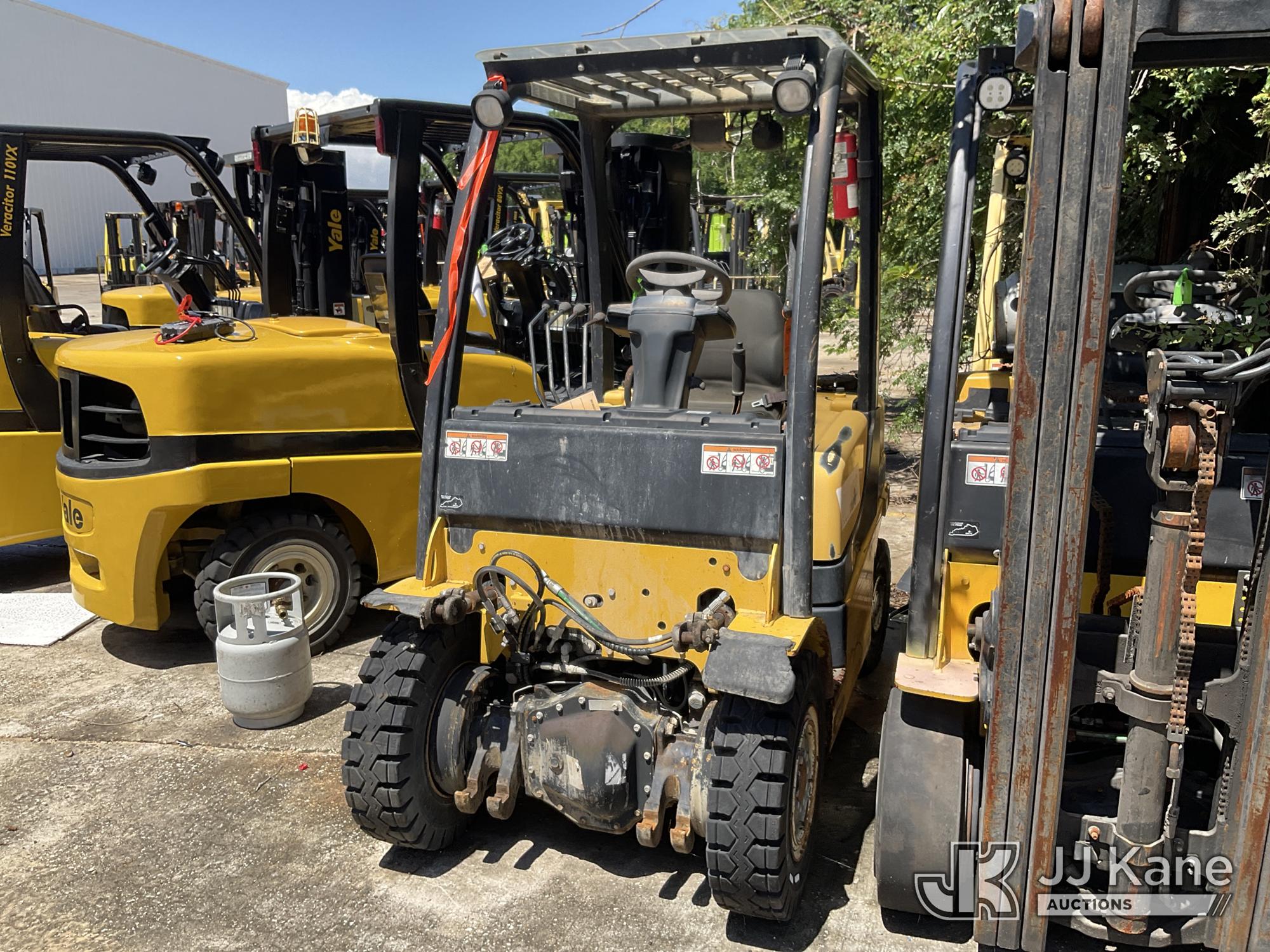 Photo of a 2016 Yale GLP-050VX