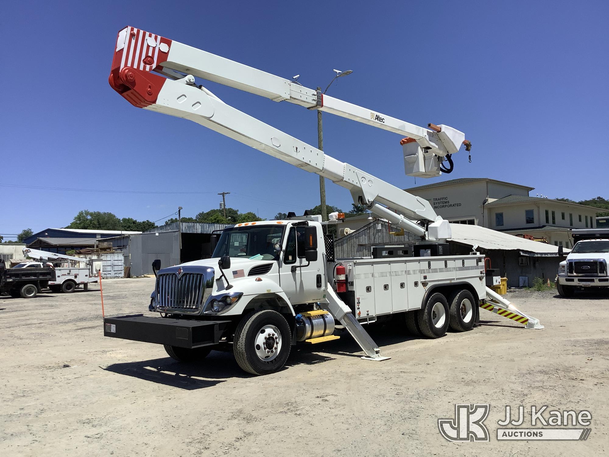 Photo of a 2019 International 7400 4x6