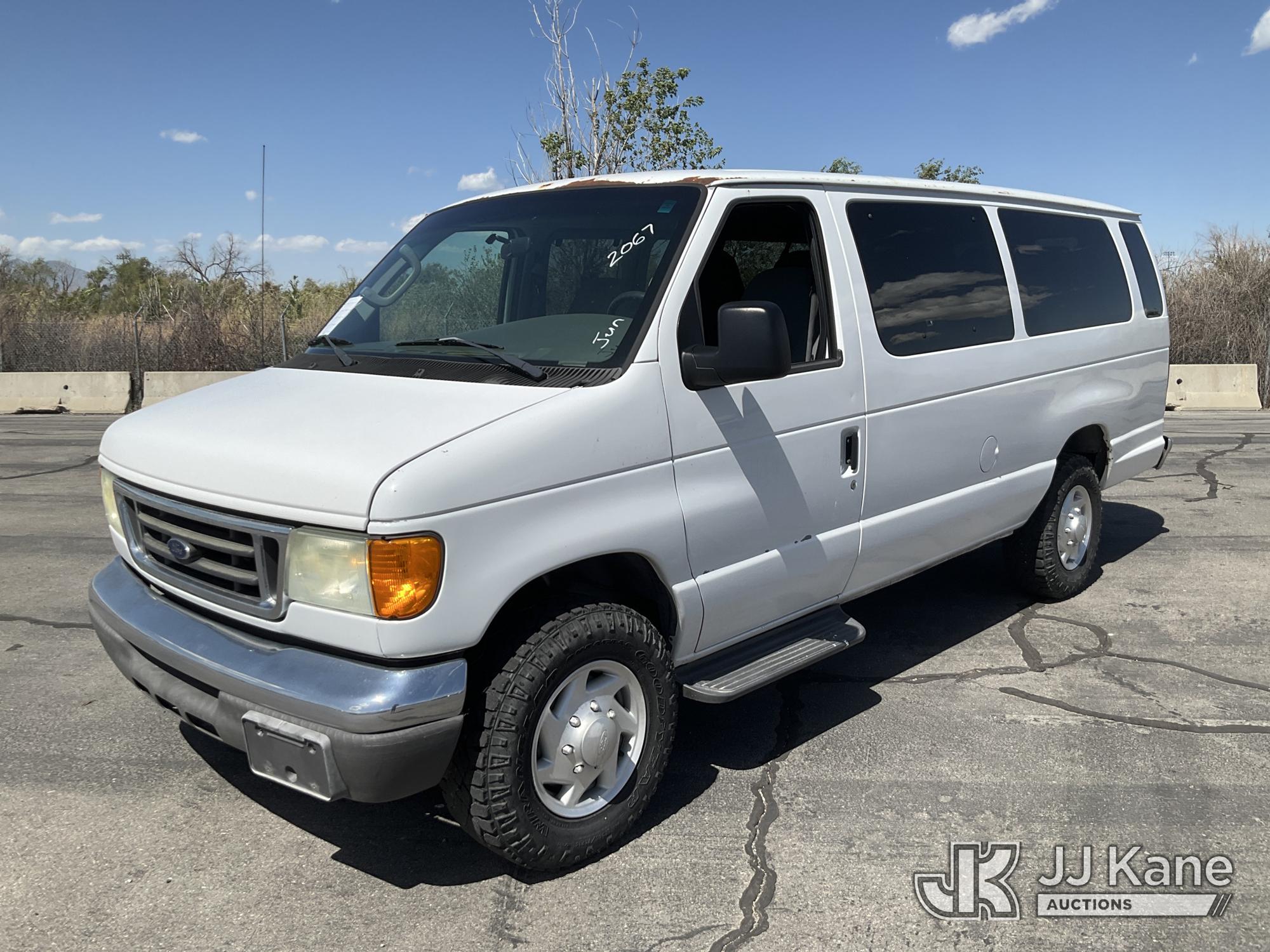 Photo of a 2007 Ford E350