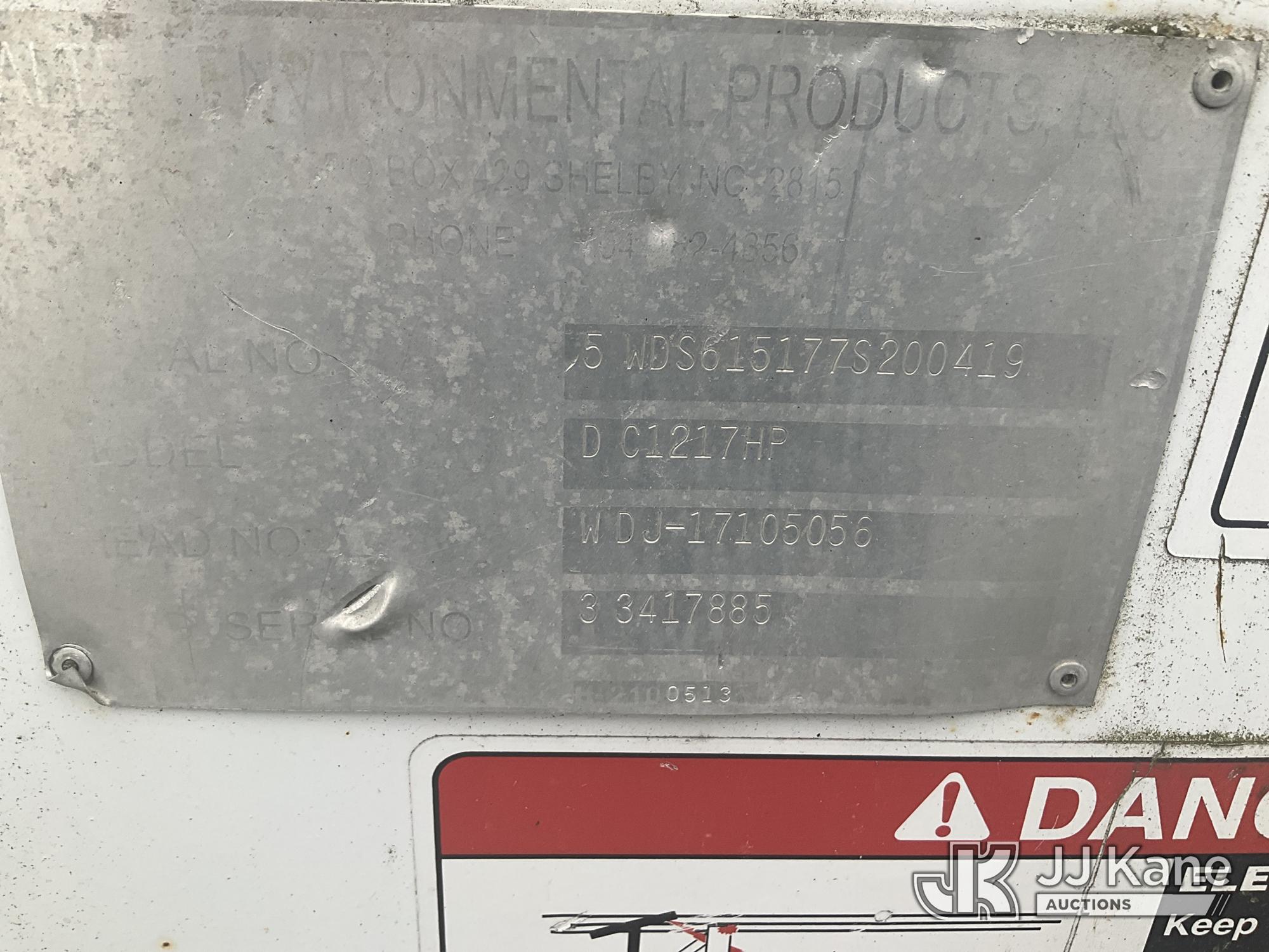 2007 Altec DC1217