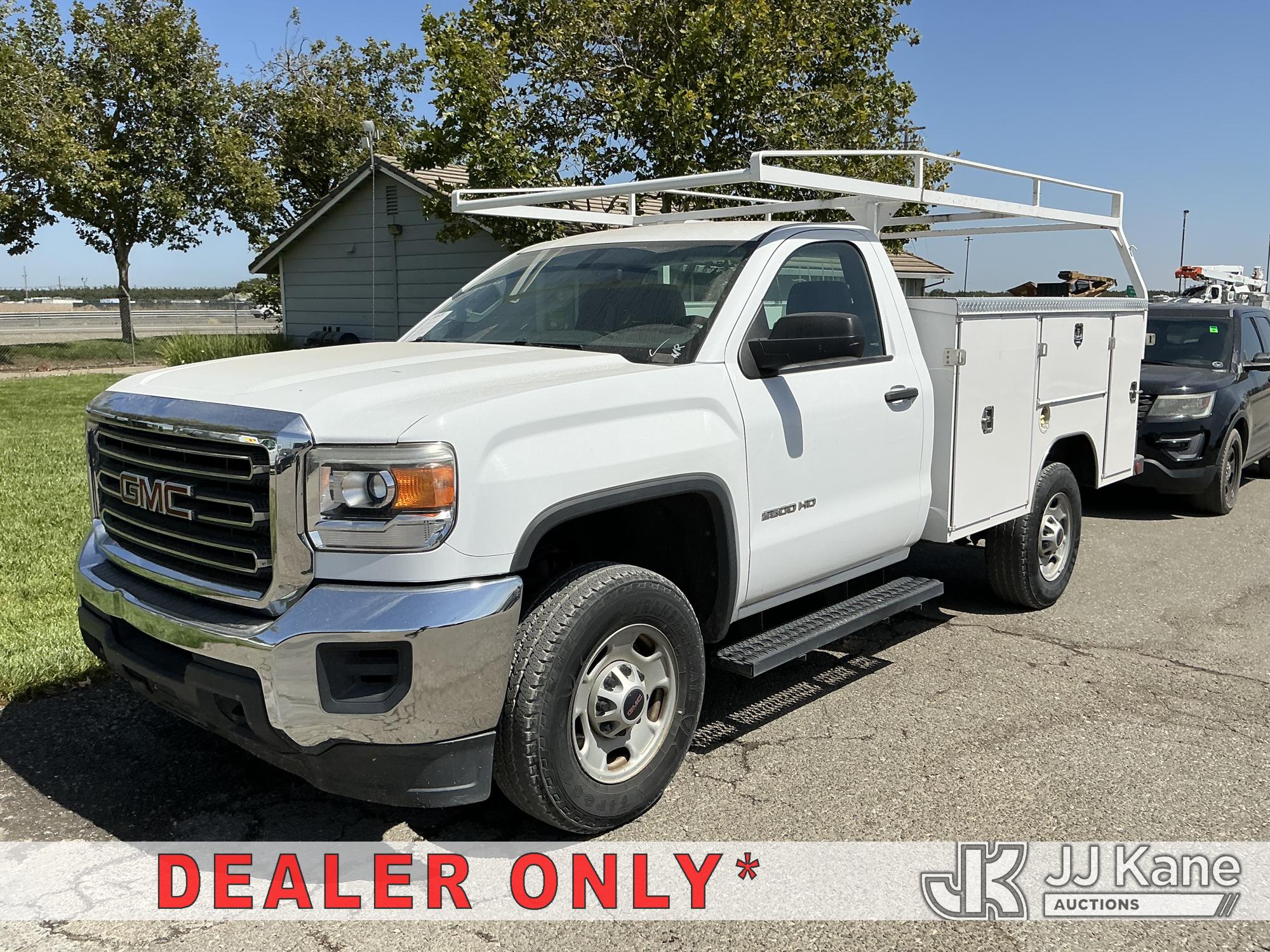 Photo of a 2015 GMC Sierra 2500HD
