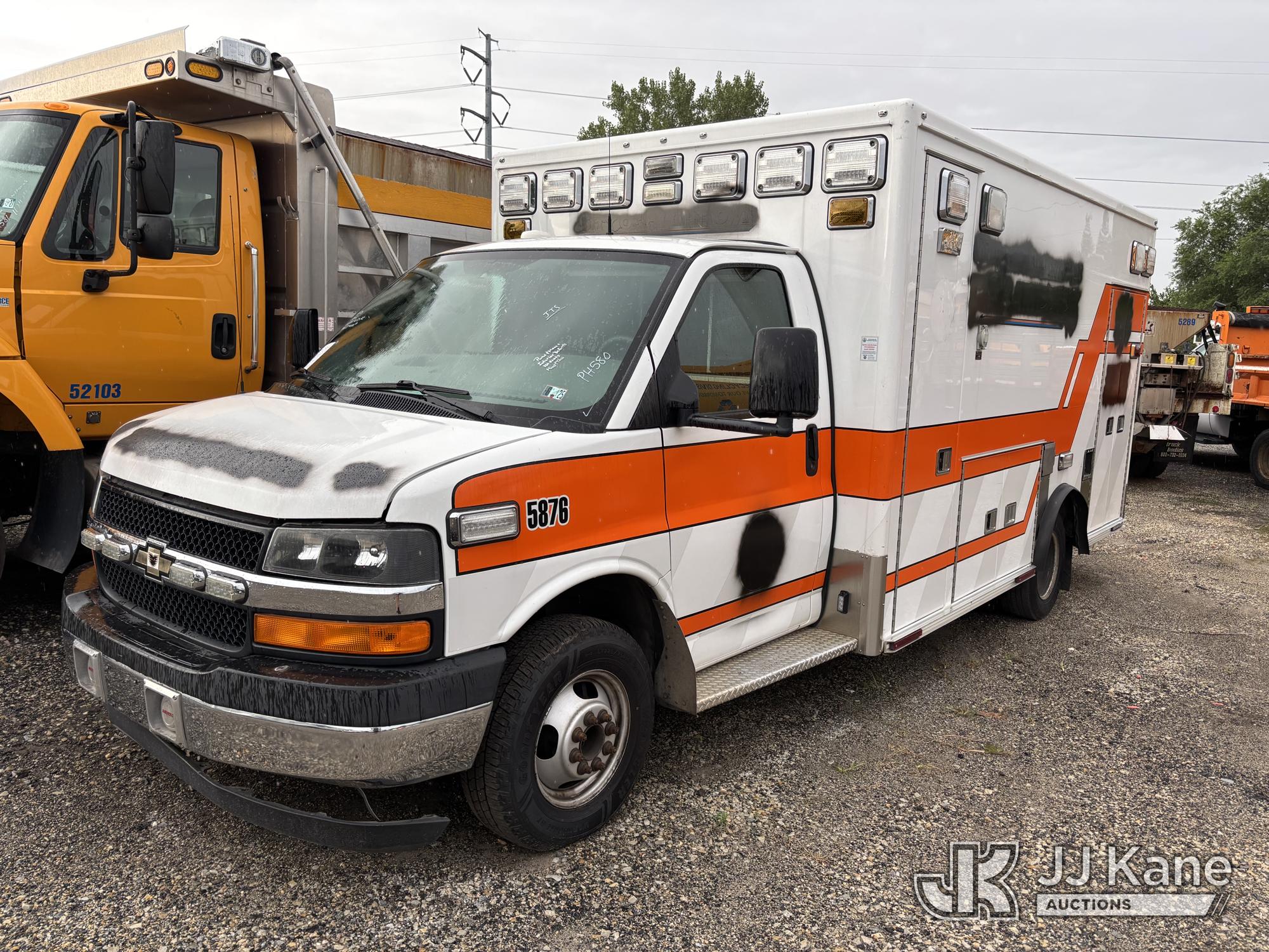 2012 Chevrolet Express G4500 Ambulance/Rescue Vehicle
