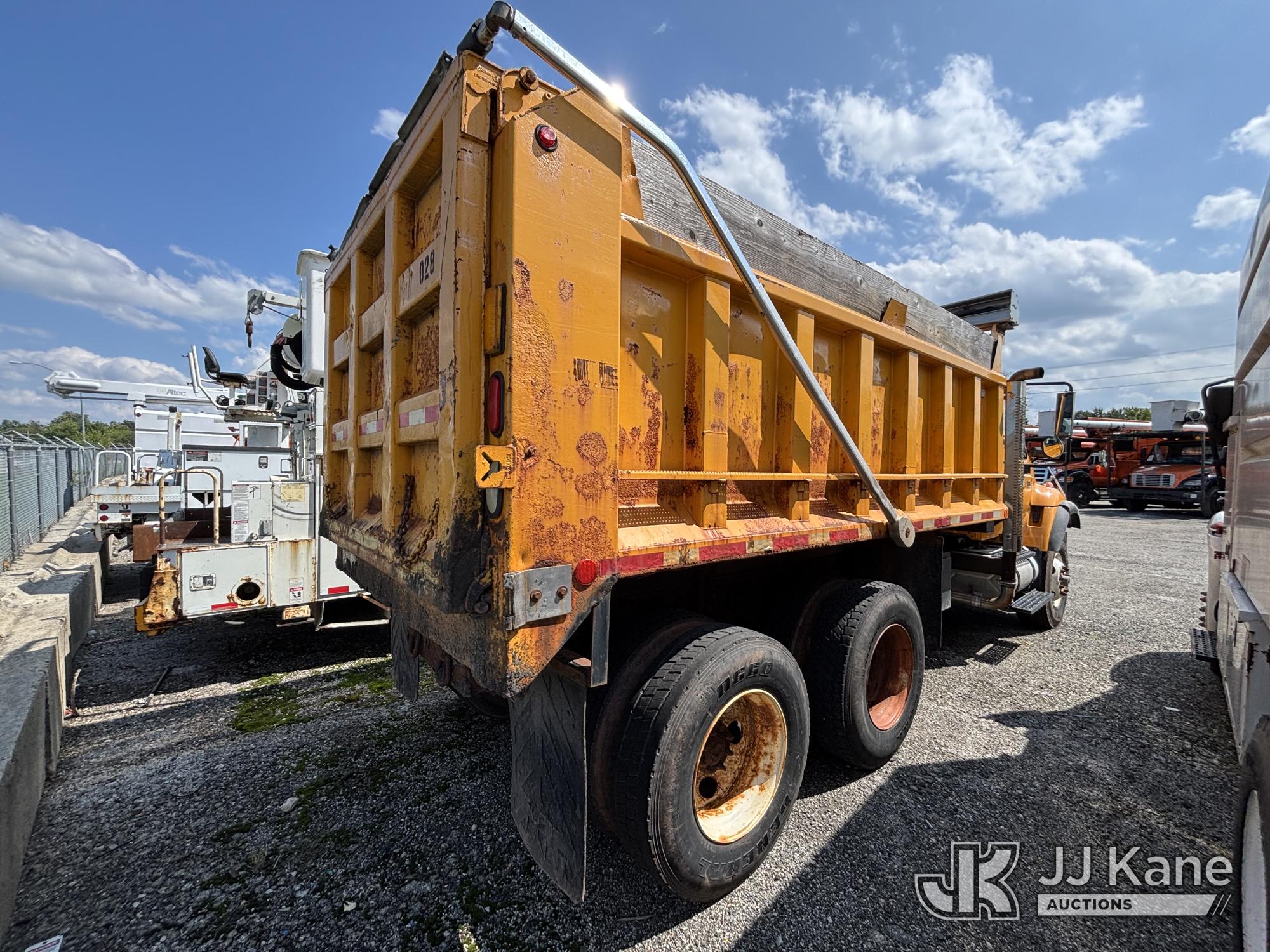 2005 International 7400