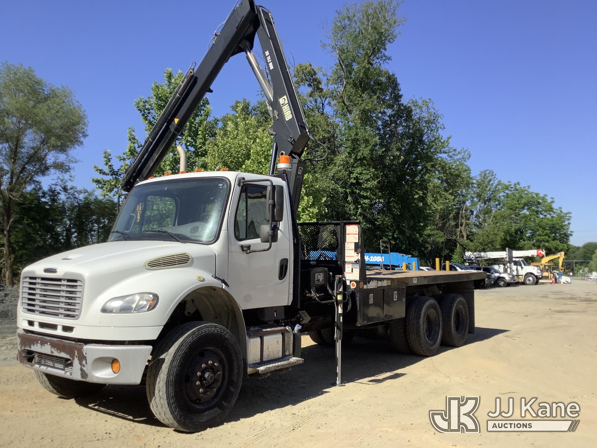 Hiab 122B, Hydraulic Knuckle Boom mounted behind cab on 2014 Freightliner M2 106 T/A Flatbed Truck