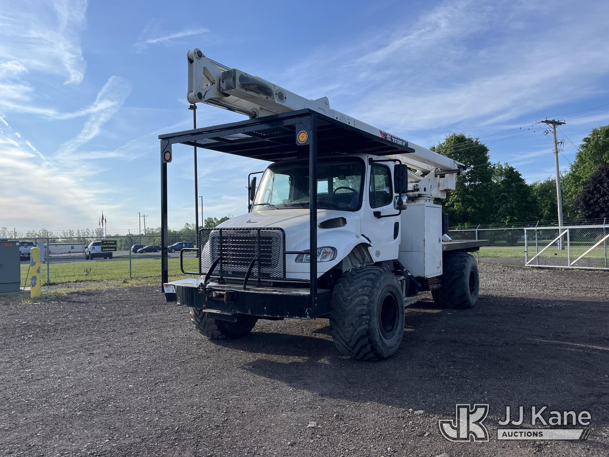 Photo of a 2013 Freightliner M2 106