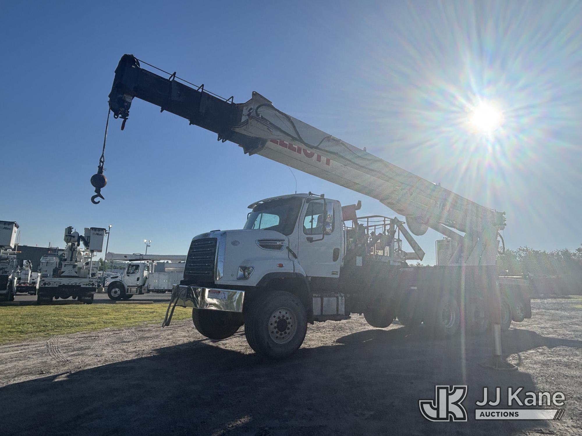 2013 Freightliner 108SD