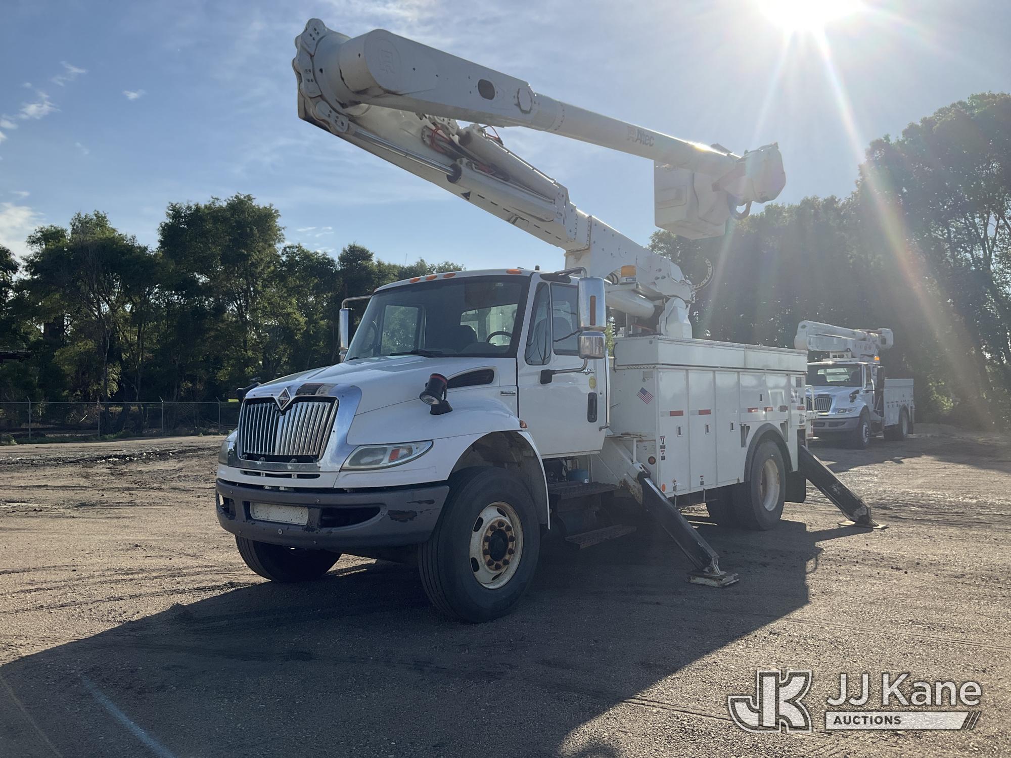 Photo of a 2009 International 4400