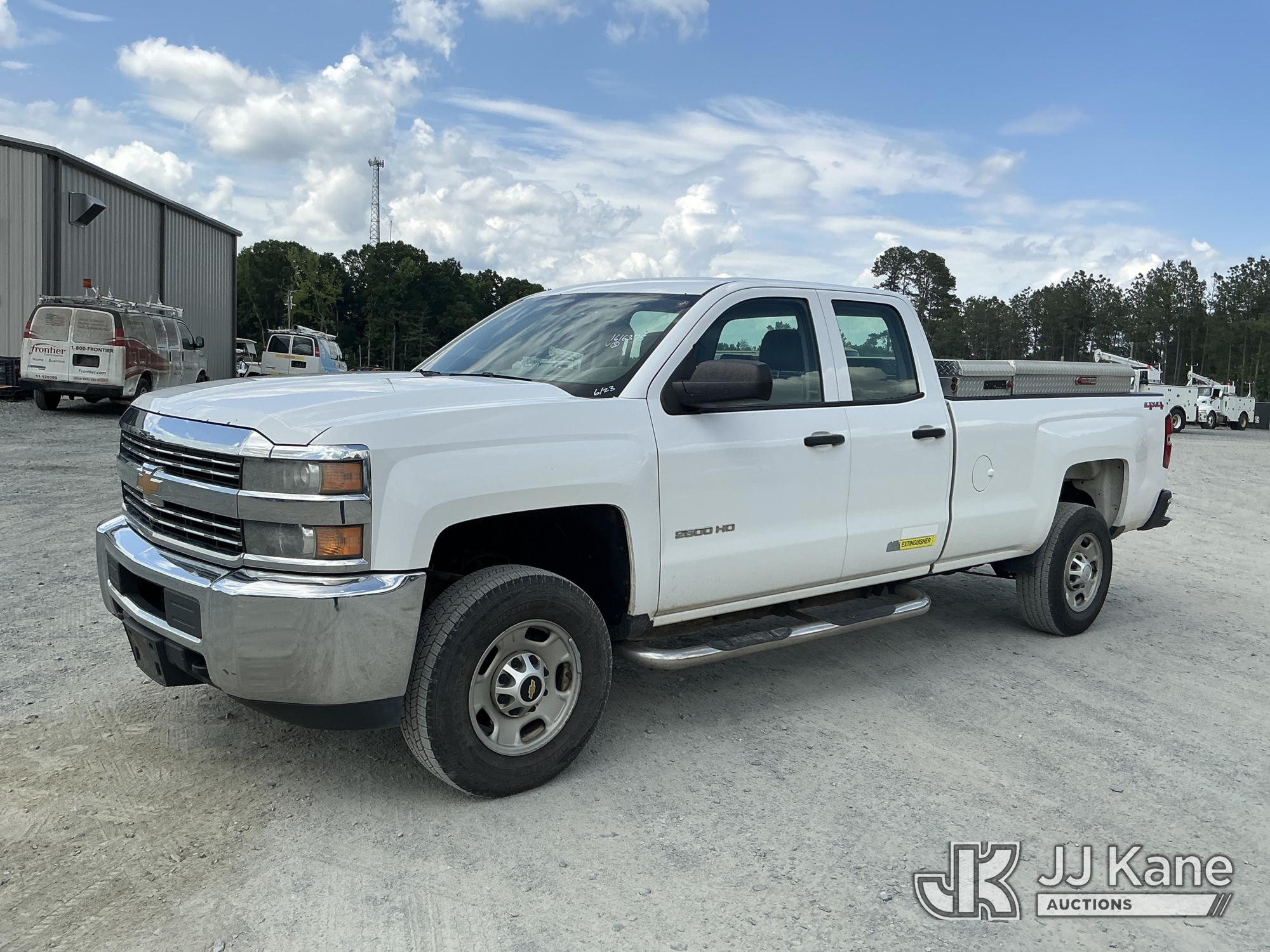 Photo of a 2015 Chevrolet Silverado 2500HD 4x4