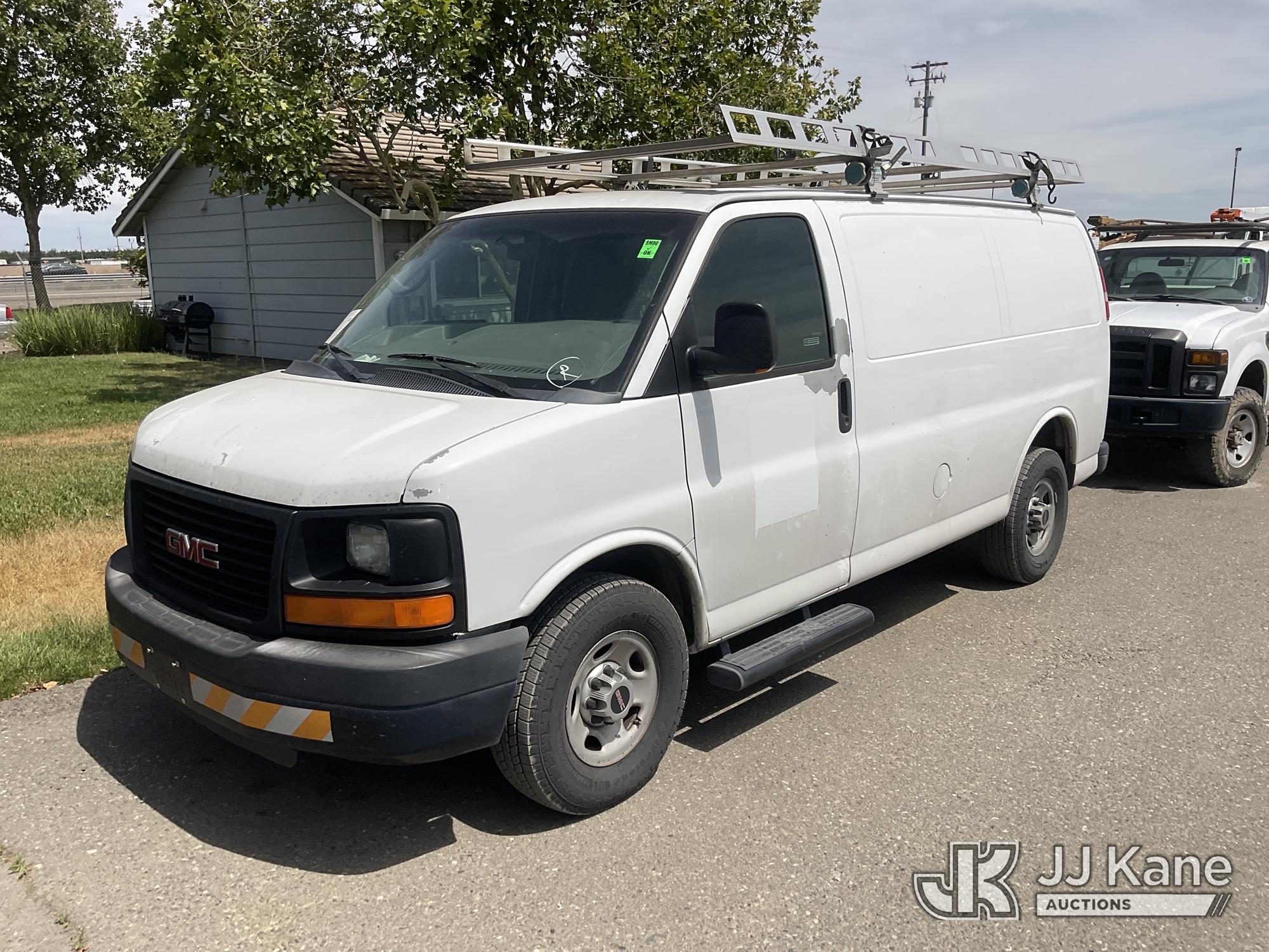 Photo of a 2012 GMC Savana G3500