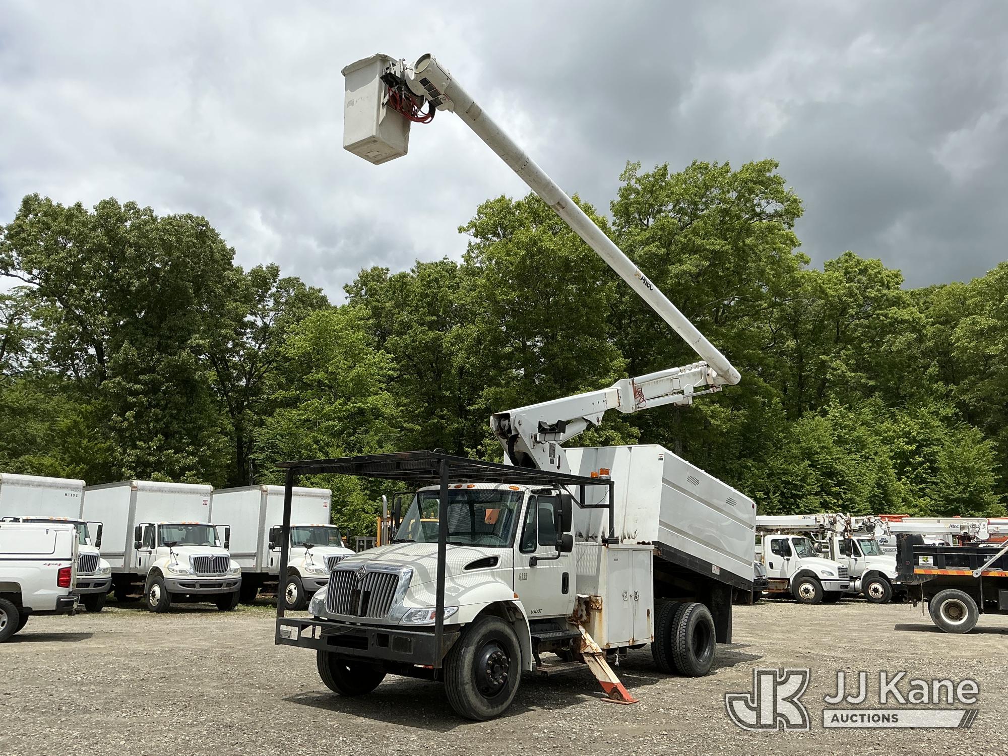 Photo of a 2007 International 4300