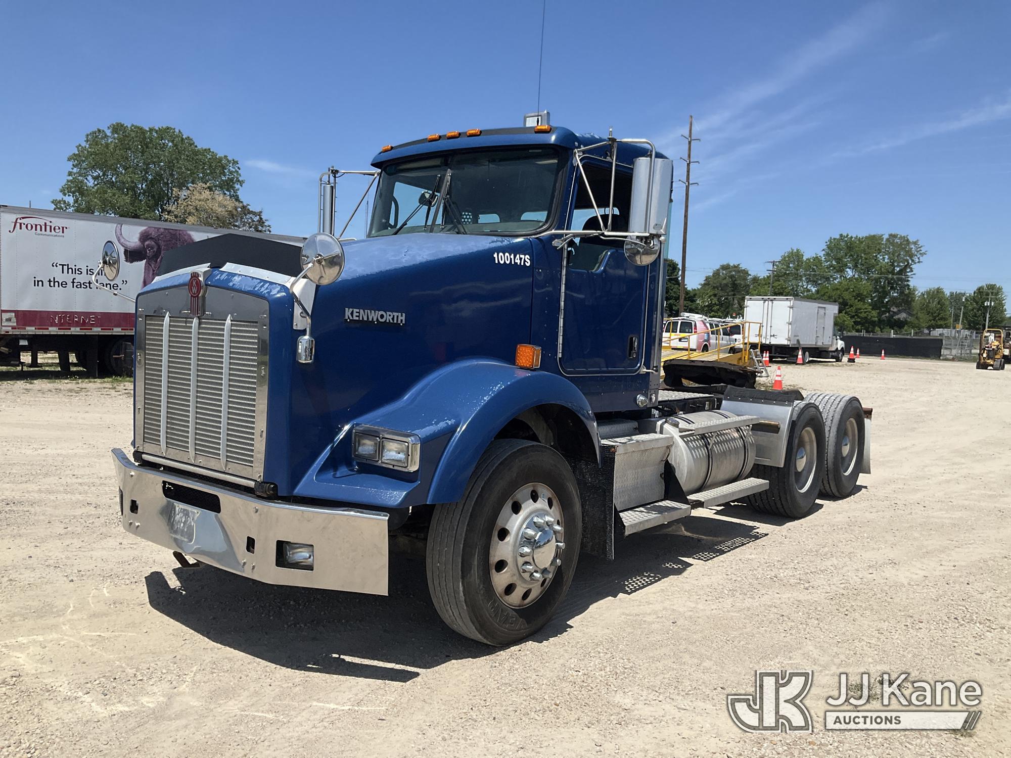 Photo of a 2010 Kenworth T800