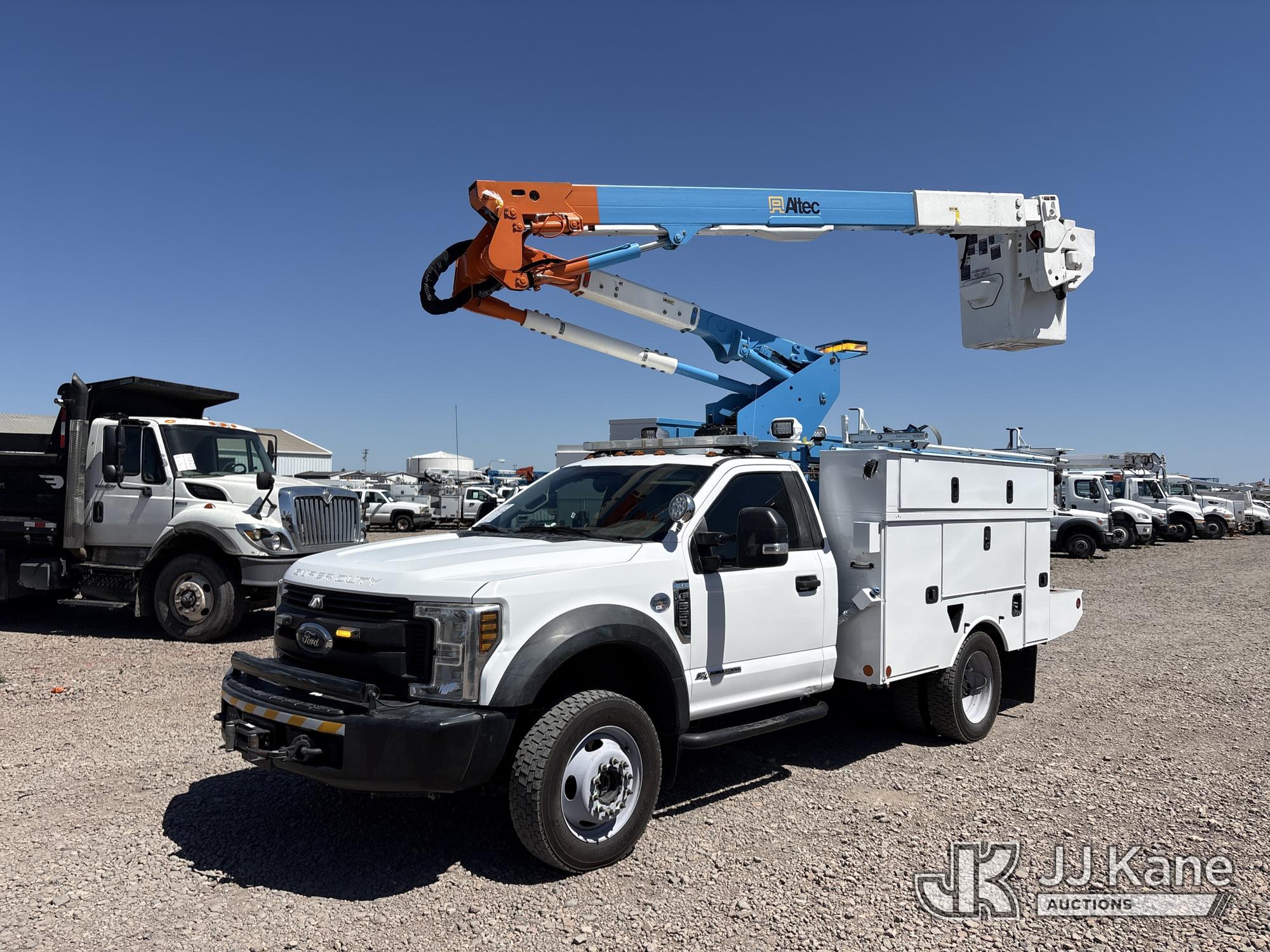 Photo of a 2019 Ford F-550