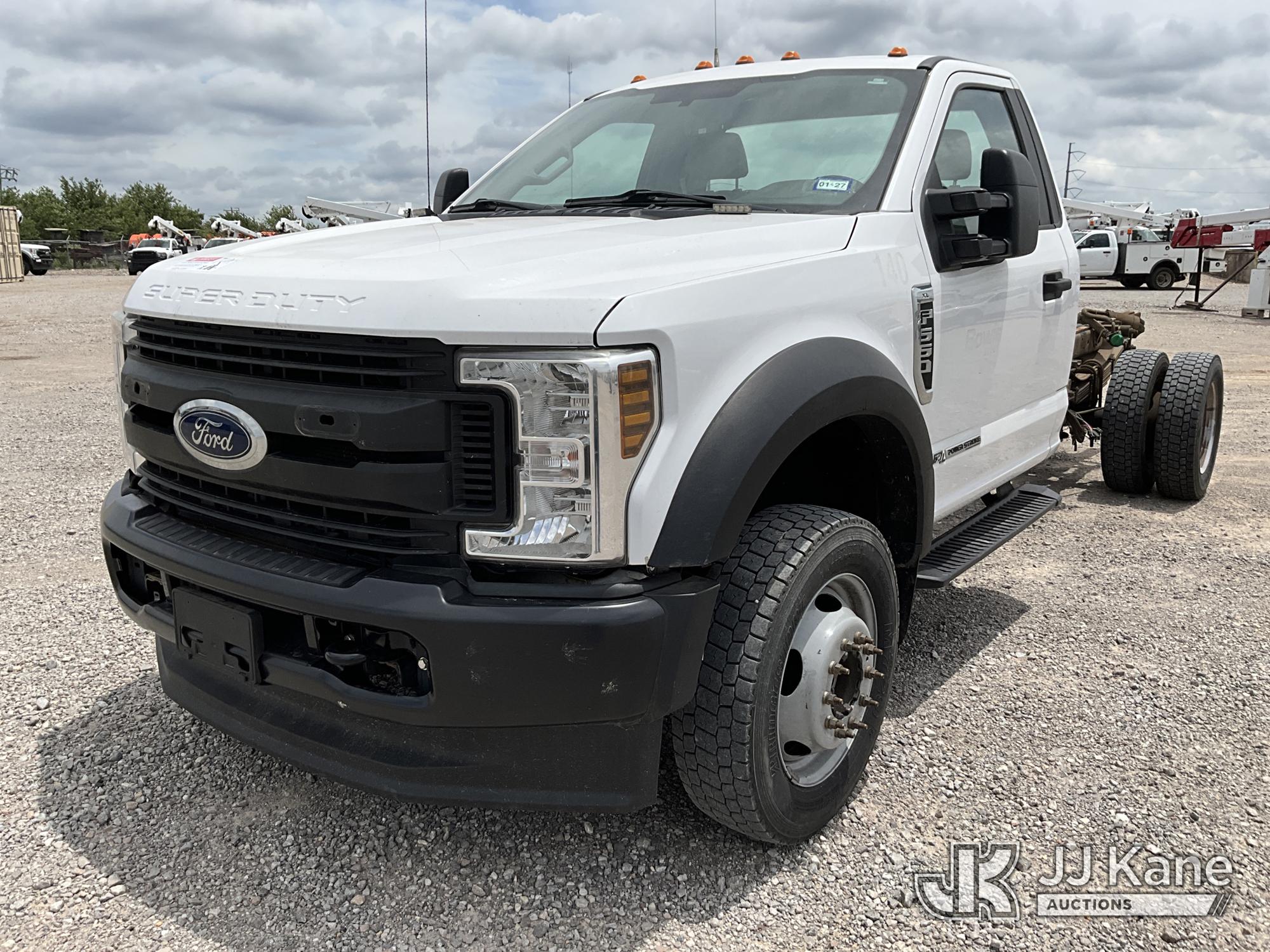Photo of a 2019 Ford F-550