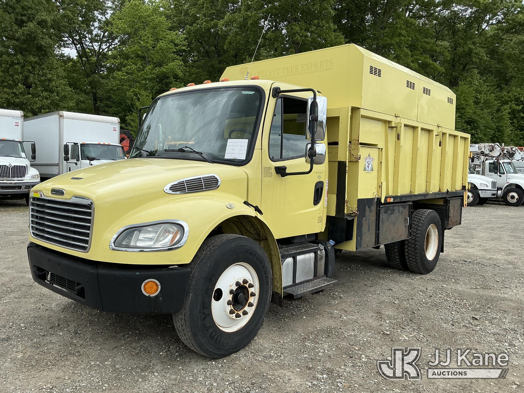 Photo of a 2014 Freightliner M2 106
