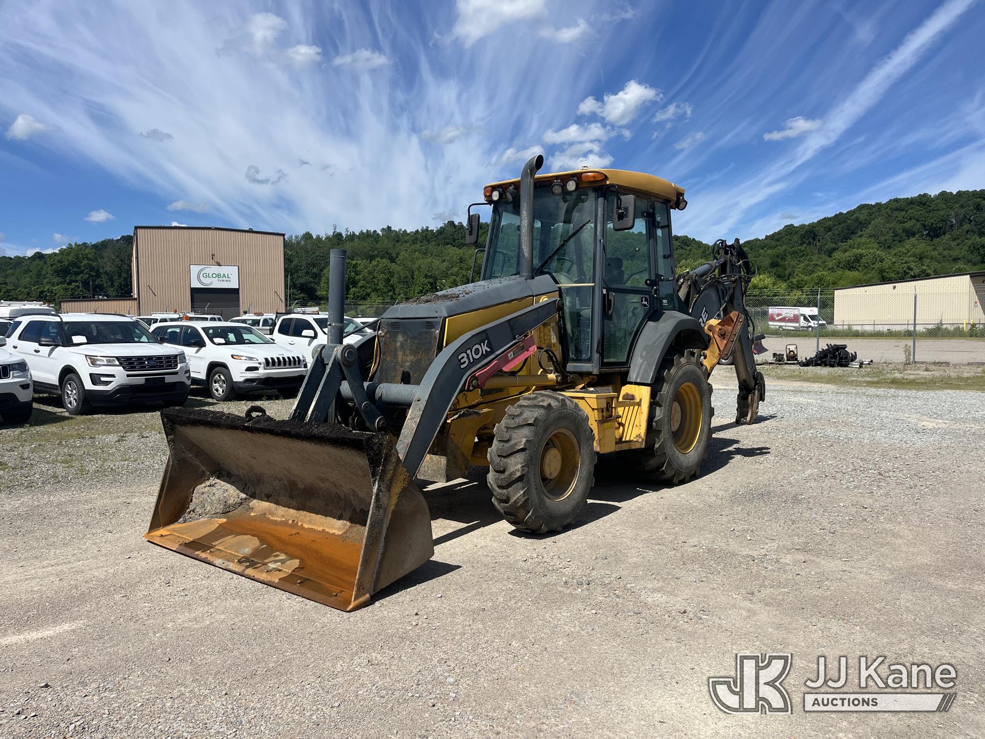 Photo of a 2013 John Deere 310K 4x4