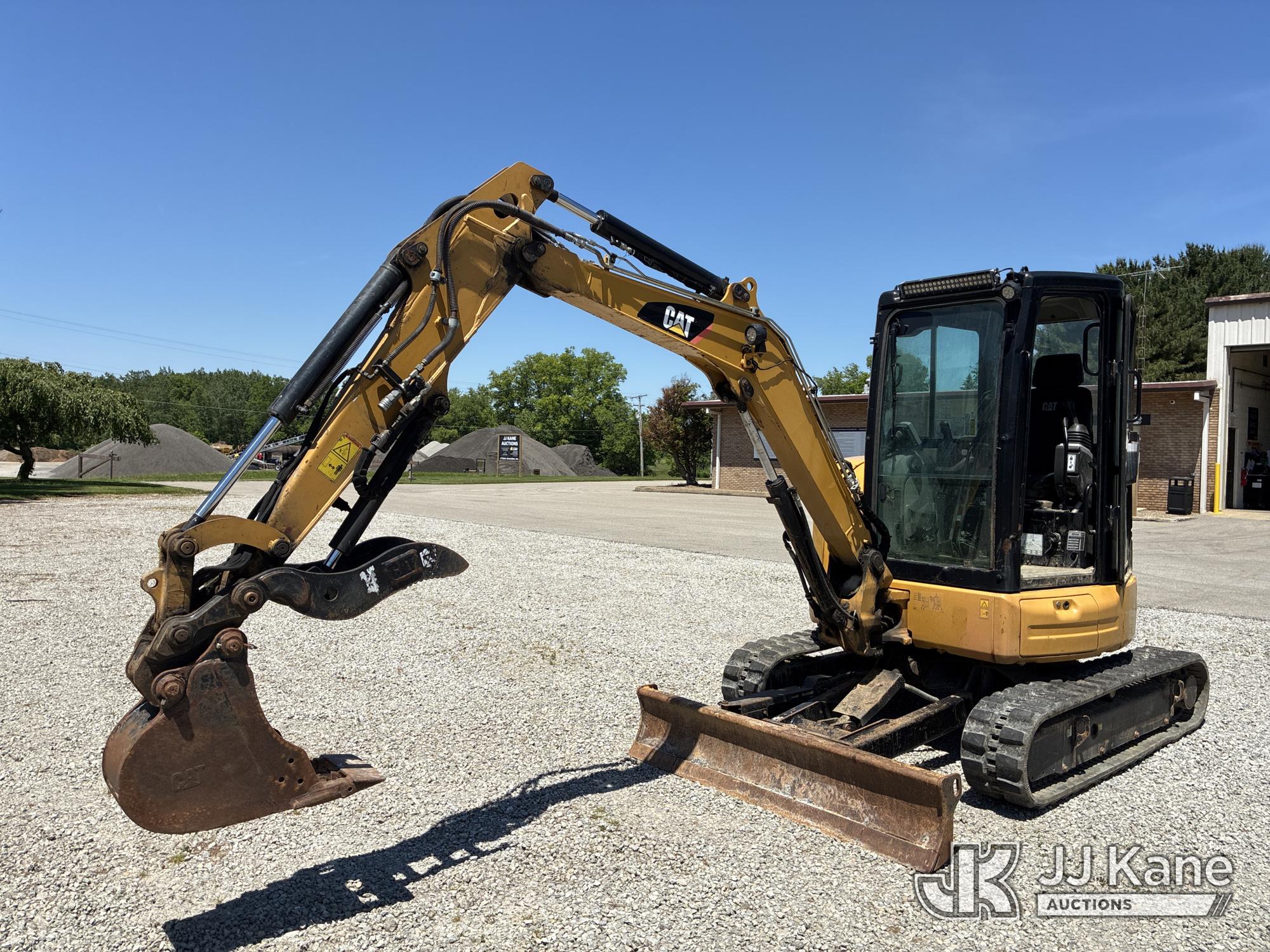 Photo of a 2019 Caterpillar 330.5E2 CR