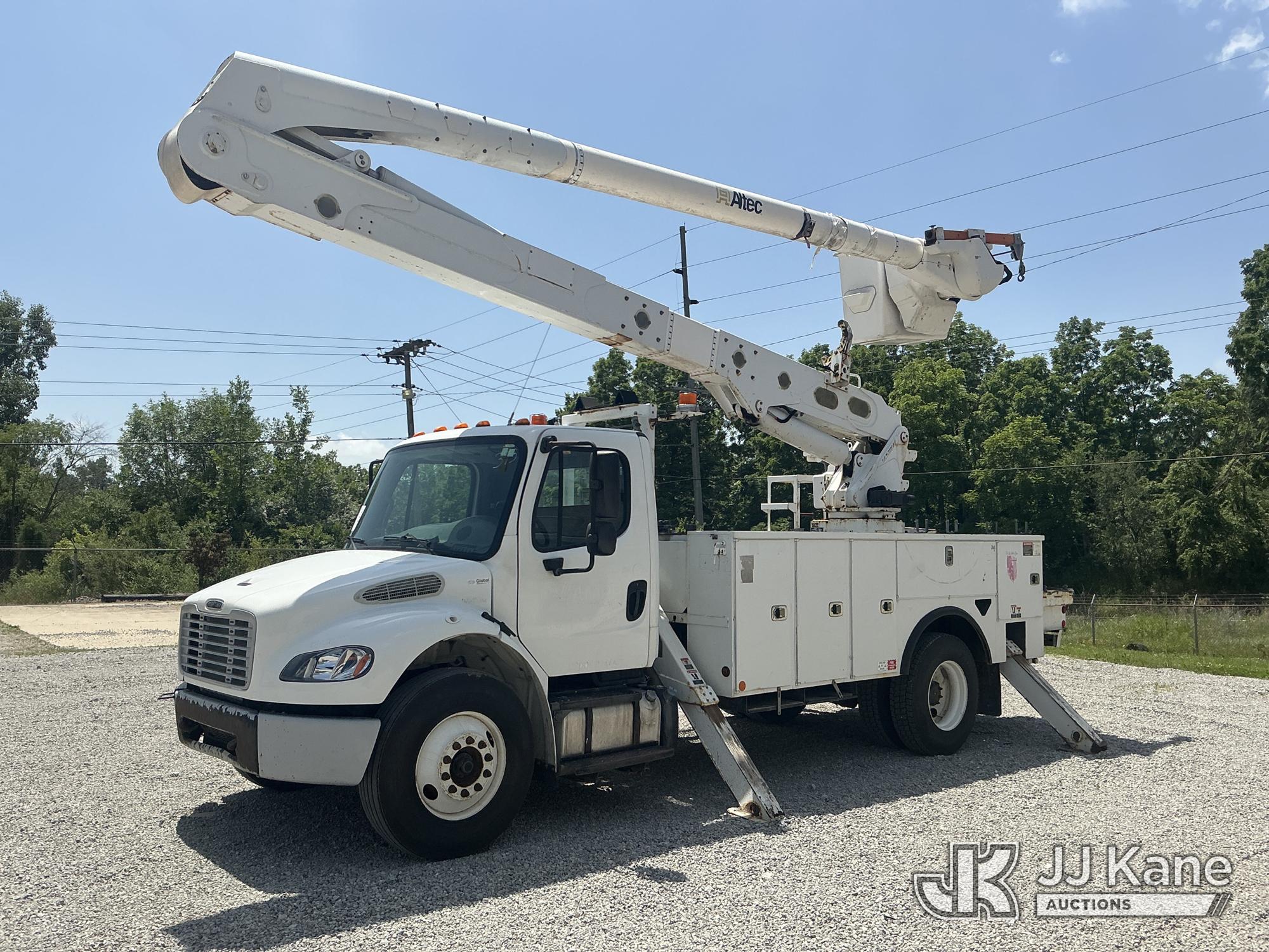 Photo of a 2015 Freightliner M2 106