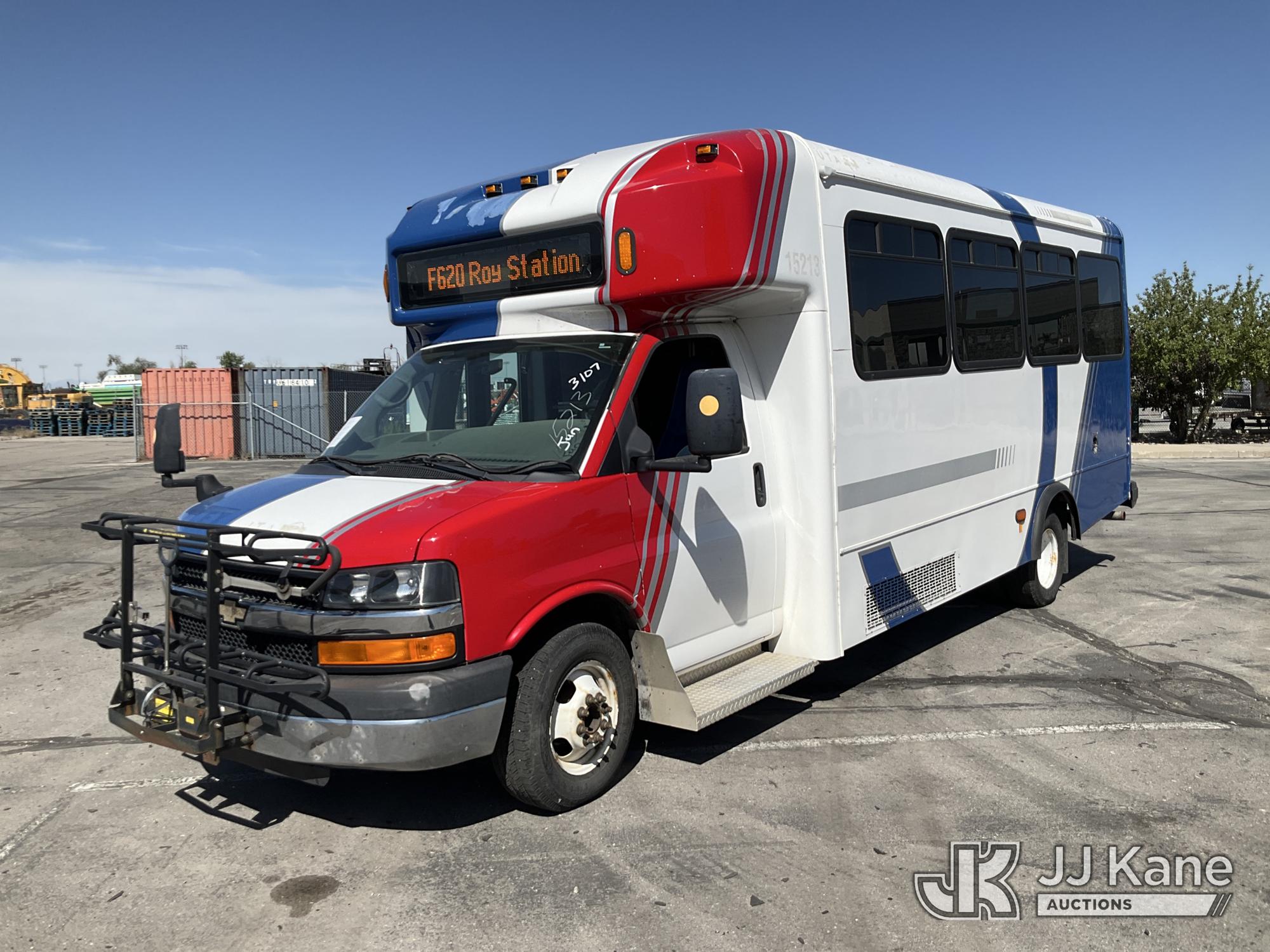 Photo of a 2015 Chevrolet Express G4500
