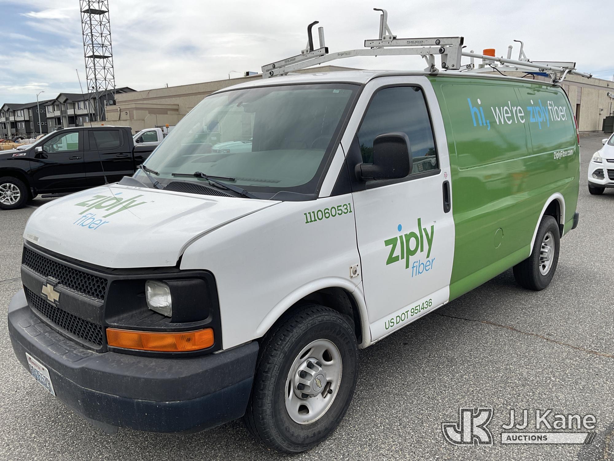 Photo of a 2011 Chevrolet Express G2500