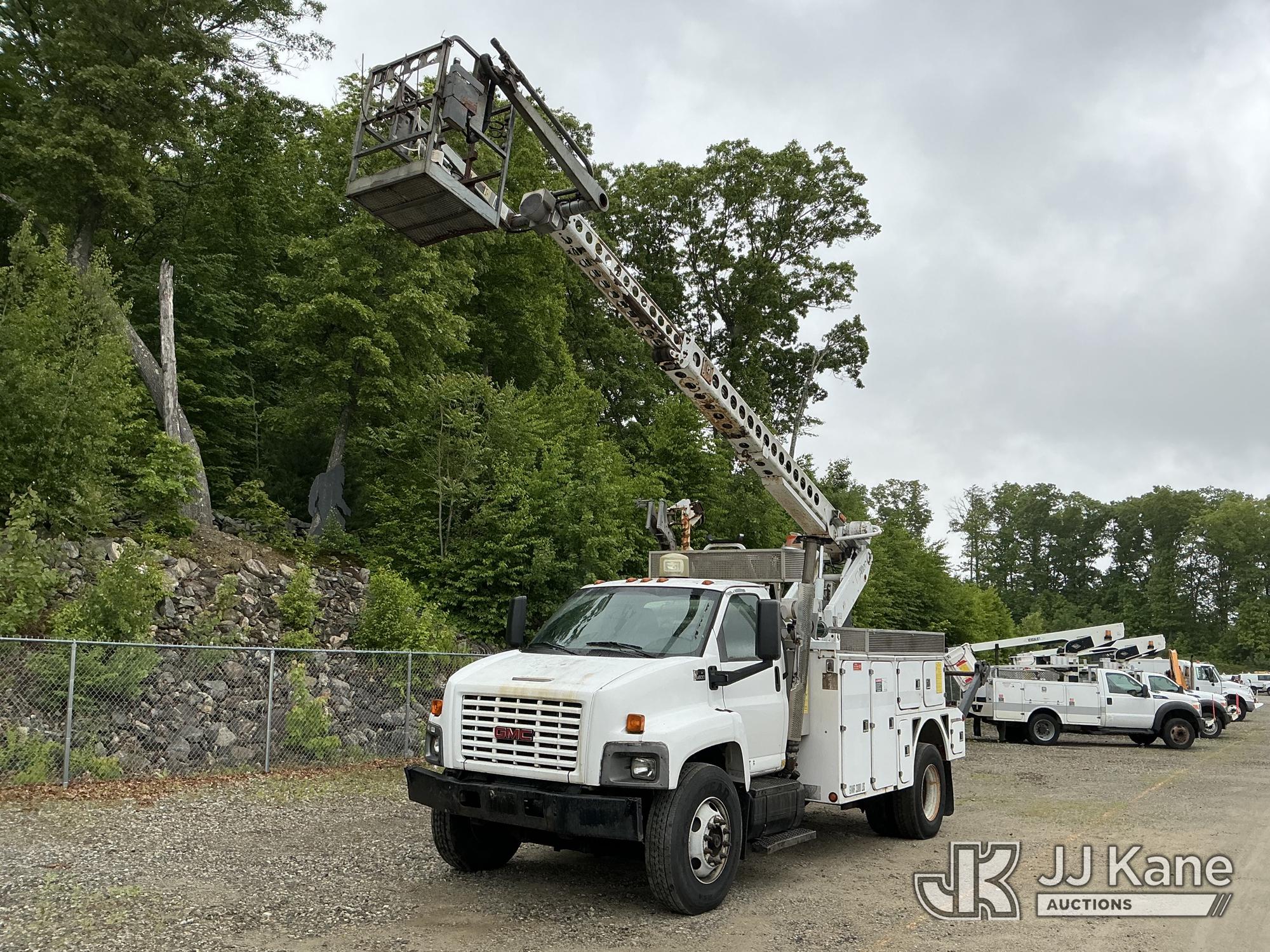 Photo of a 2005 GMC C8500