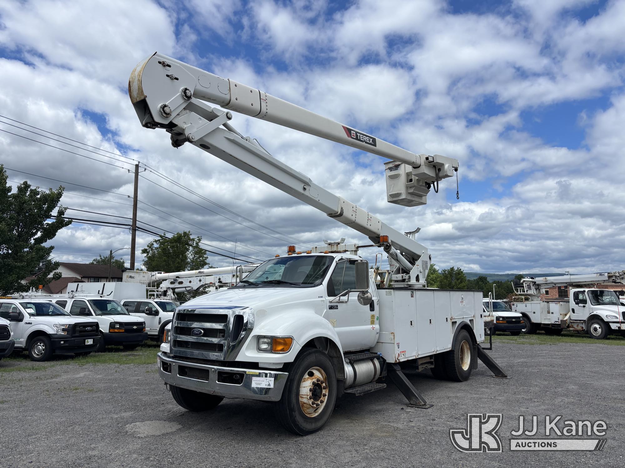 Terex/Telelect Hi-Ranger 5TC-55 Bucket Truck On 2015 Ford F-750