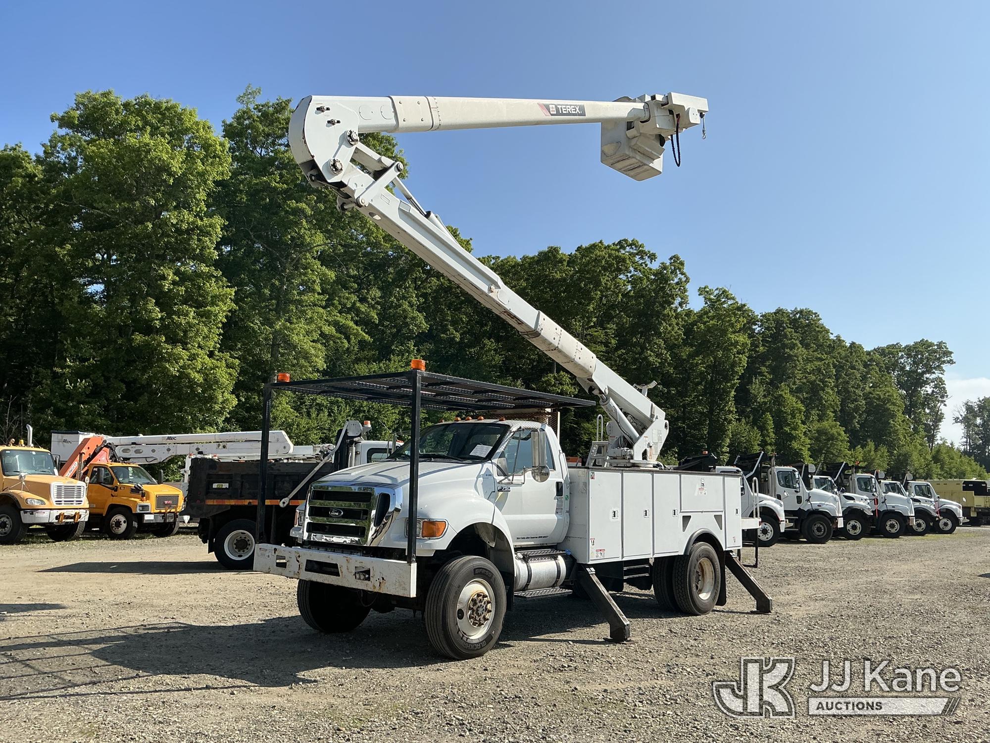 Photo of a 2015 Ford F-750