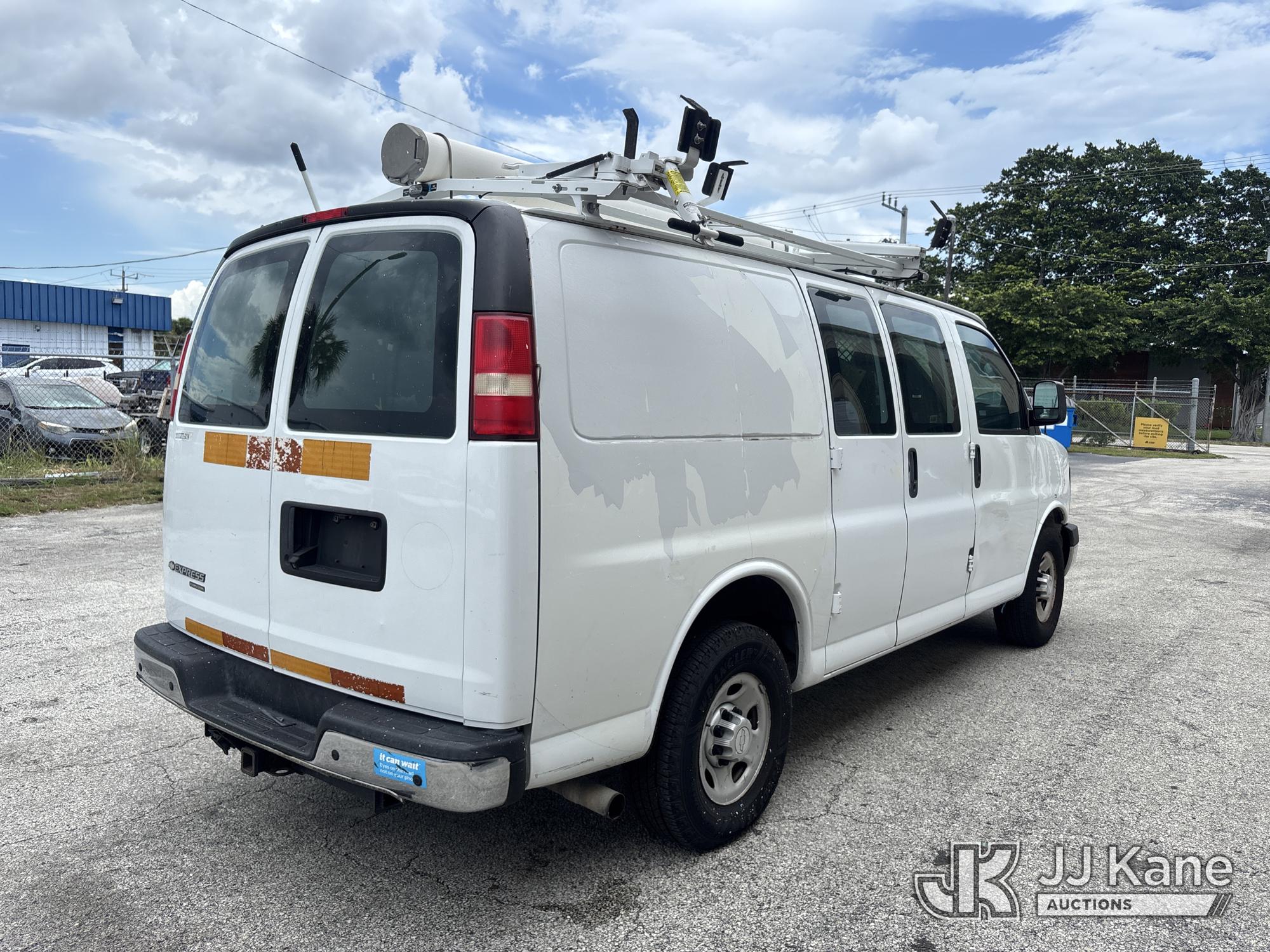 2014 Chevrolet EXPRESS G2500
