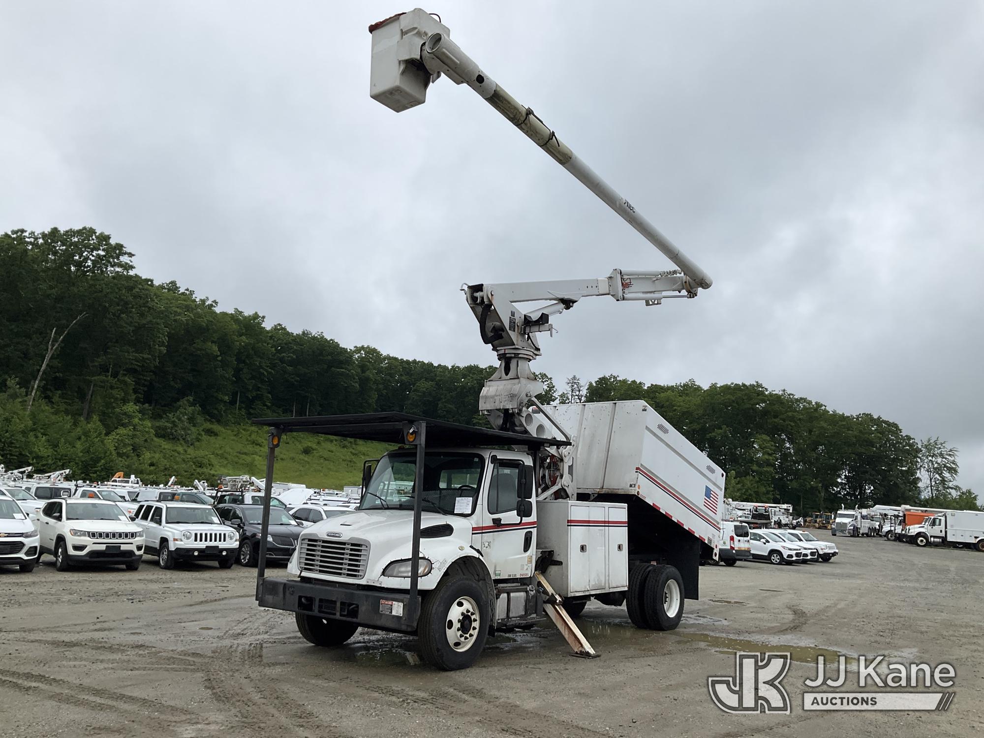 Photo of a 2014 Freightliner M2 106