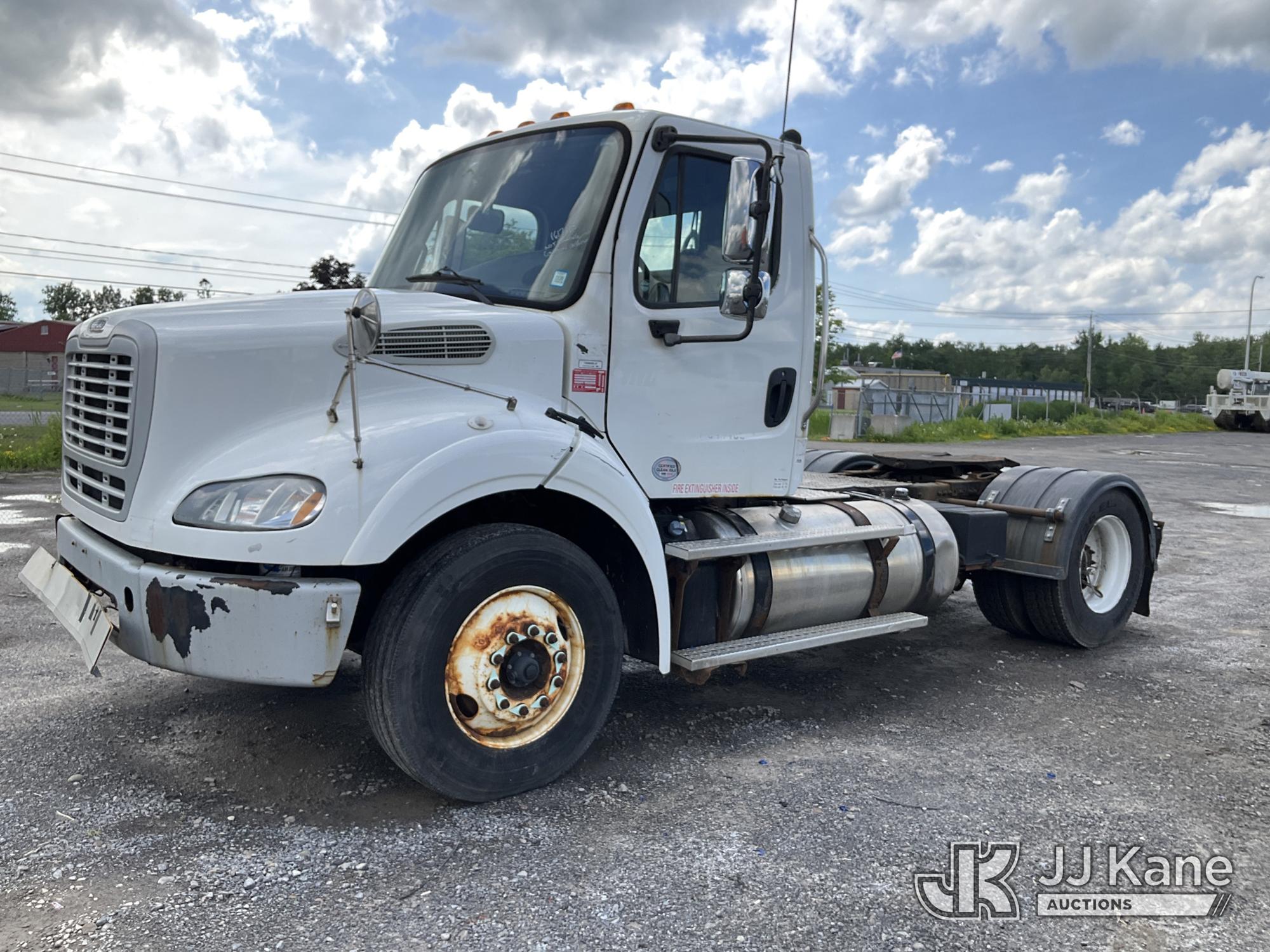 Photo of a 2016 Freightliner M2 112