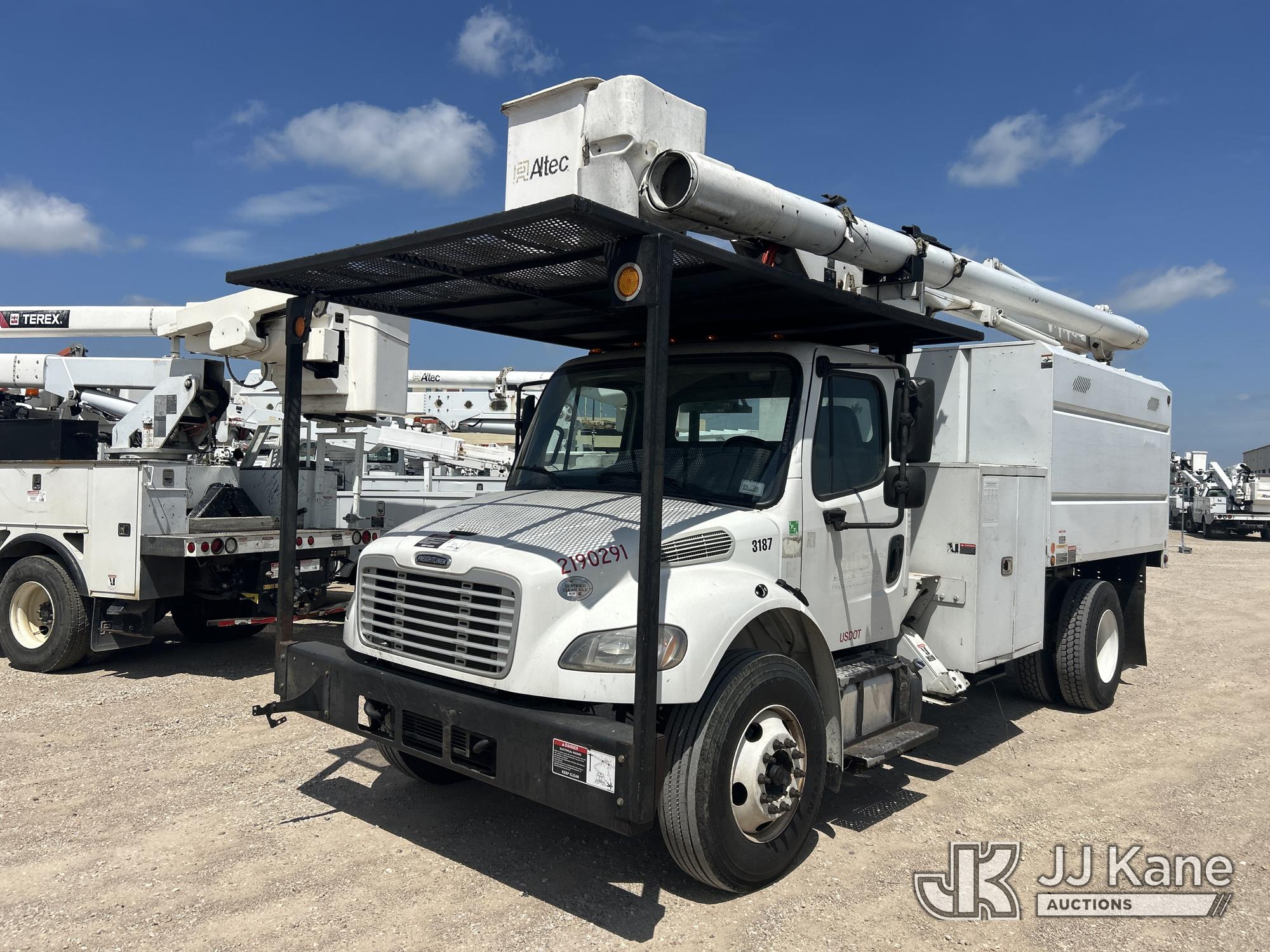 2017 Freightliner M2 106