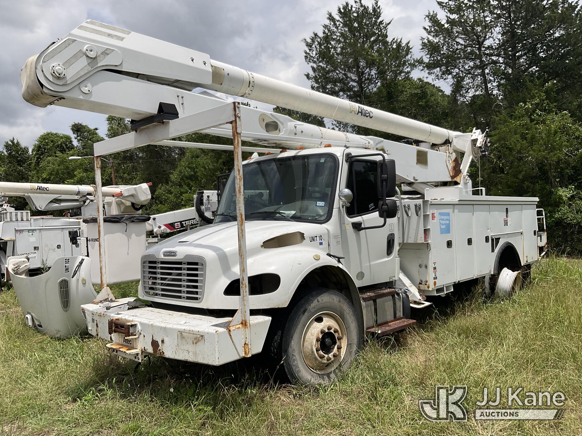 Photo of a 2013 Freightliner M2 106