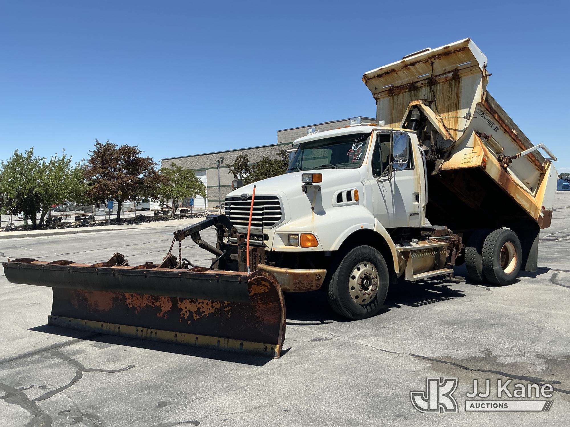 Photo of a 2007 Sterling LT8500