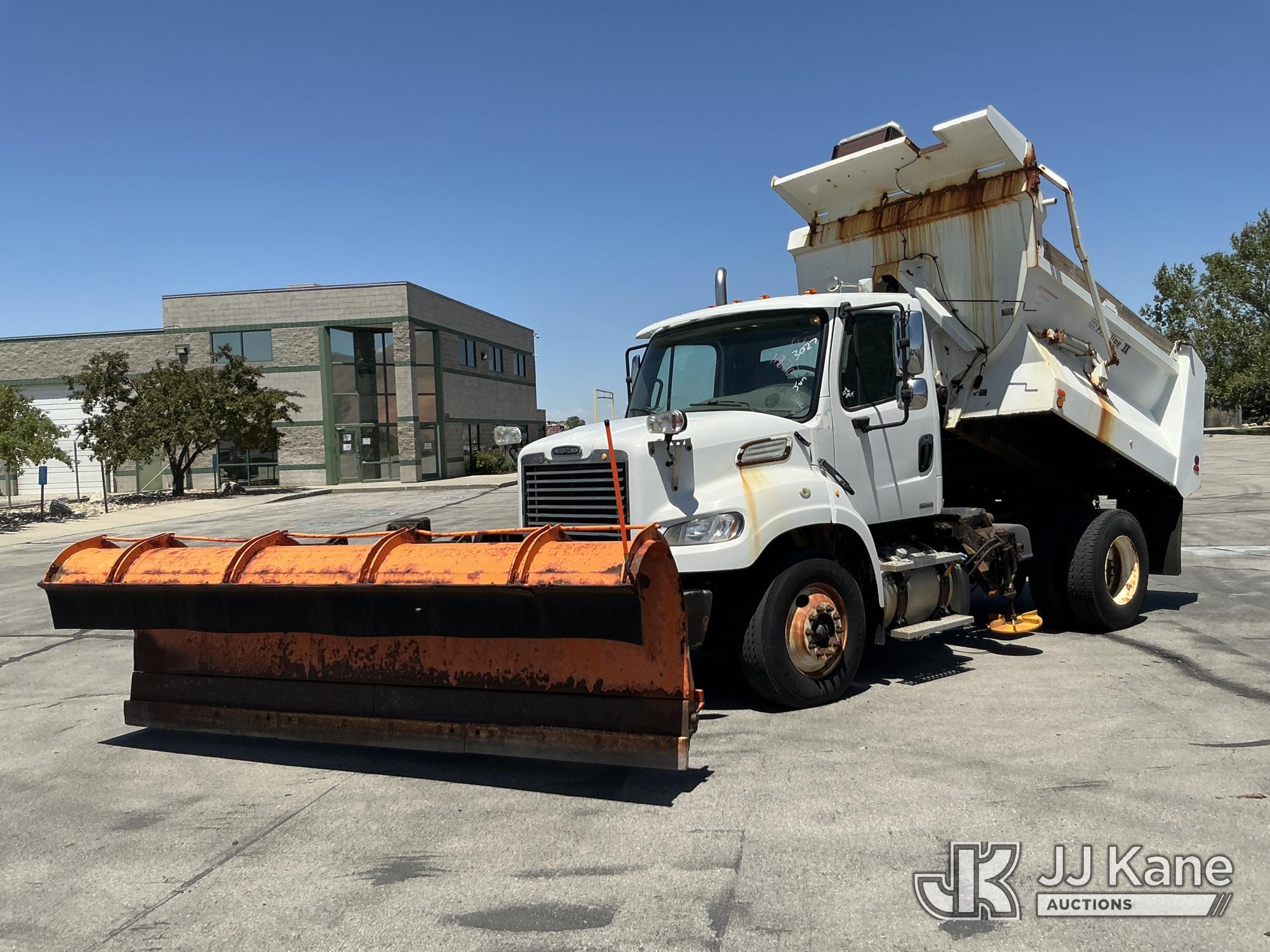 Photo of a 2011 Freightliner M2 106