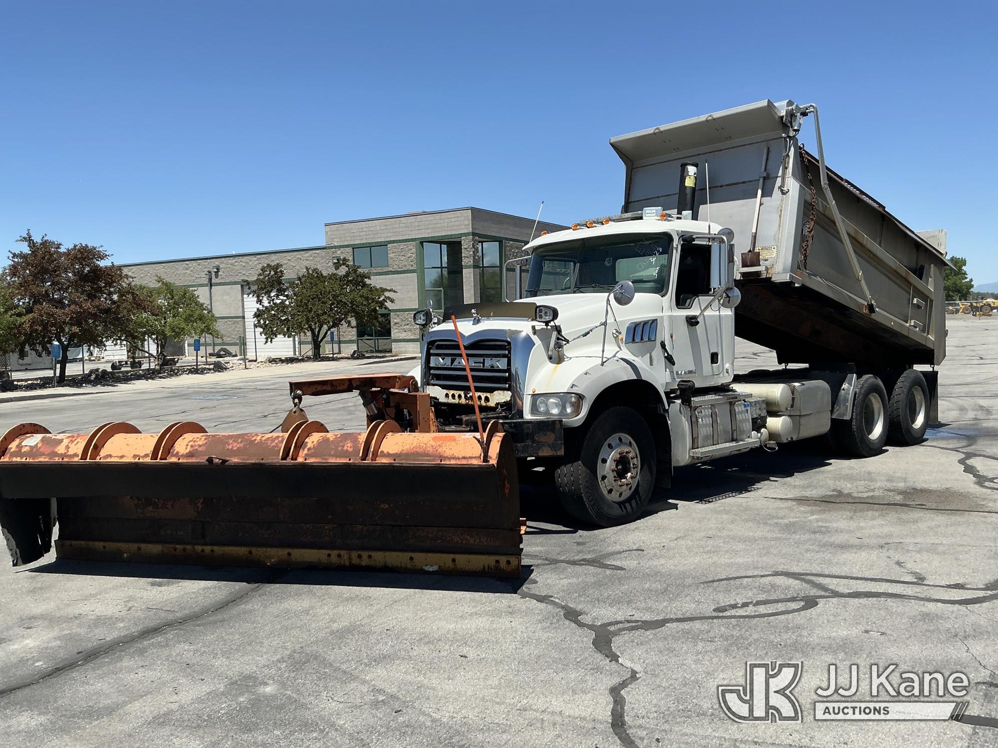Photo of a 2012 Mack Granite