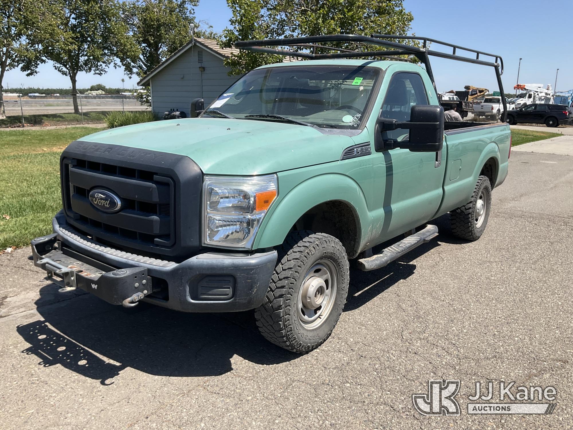 Photo of a 2015 Ford F-250 SD