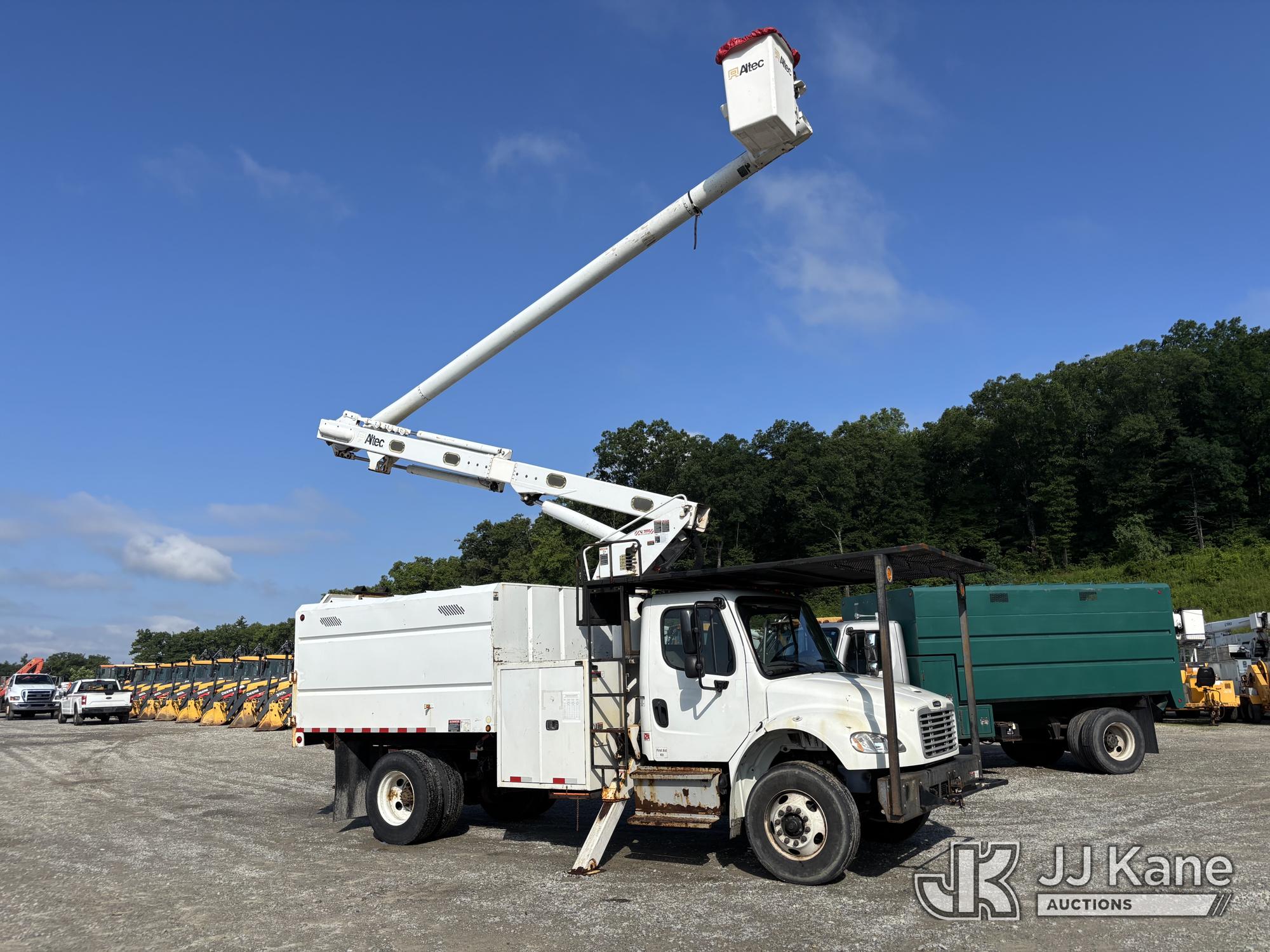 Photo of a 2014 Freightliner M2 106