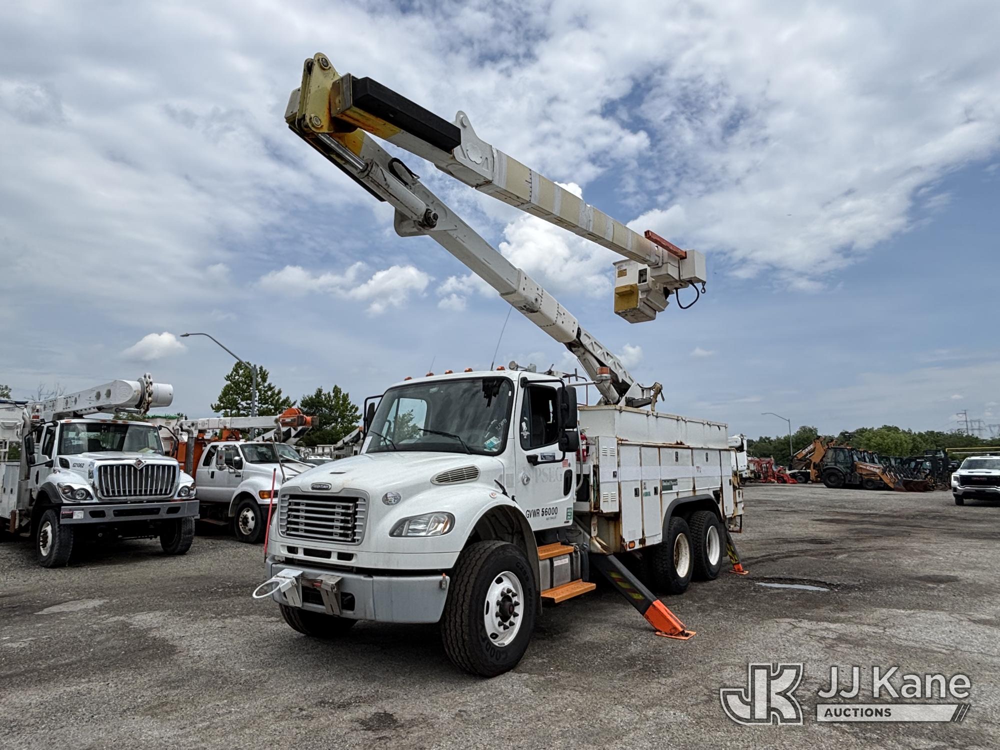 2013 Freightliner M2 106