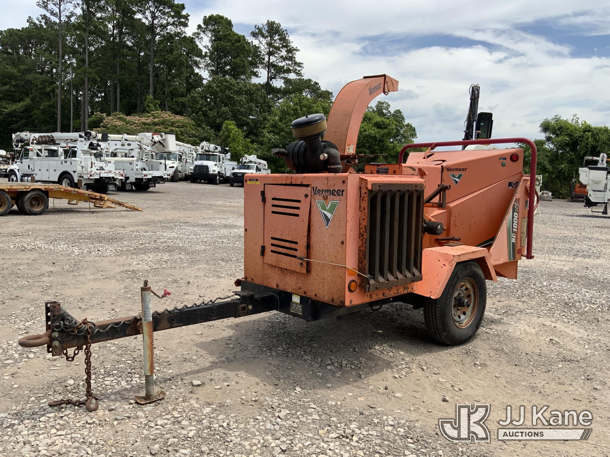 2013 Vermeer Corporation BC1000XL Chipper (12in Drum), Battery