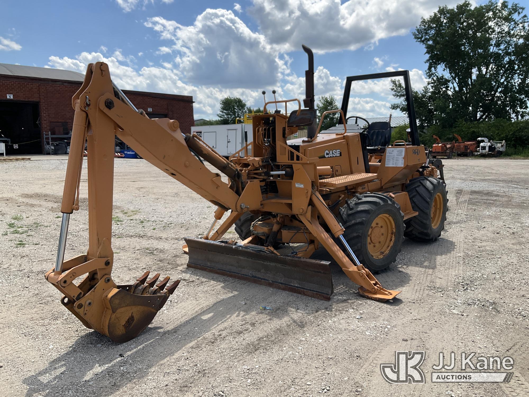 Case 860 Rubber Tired Trencher
