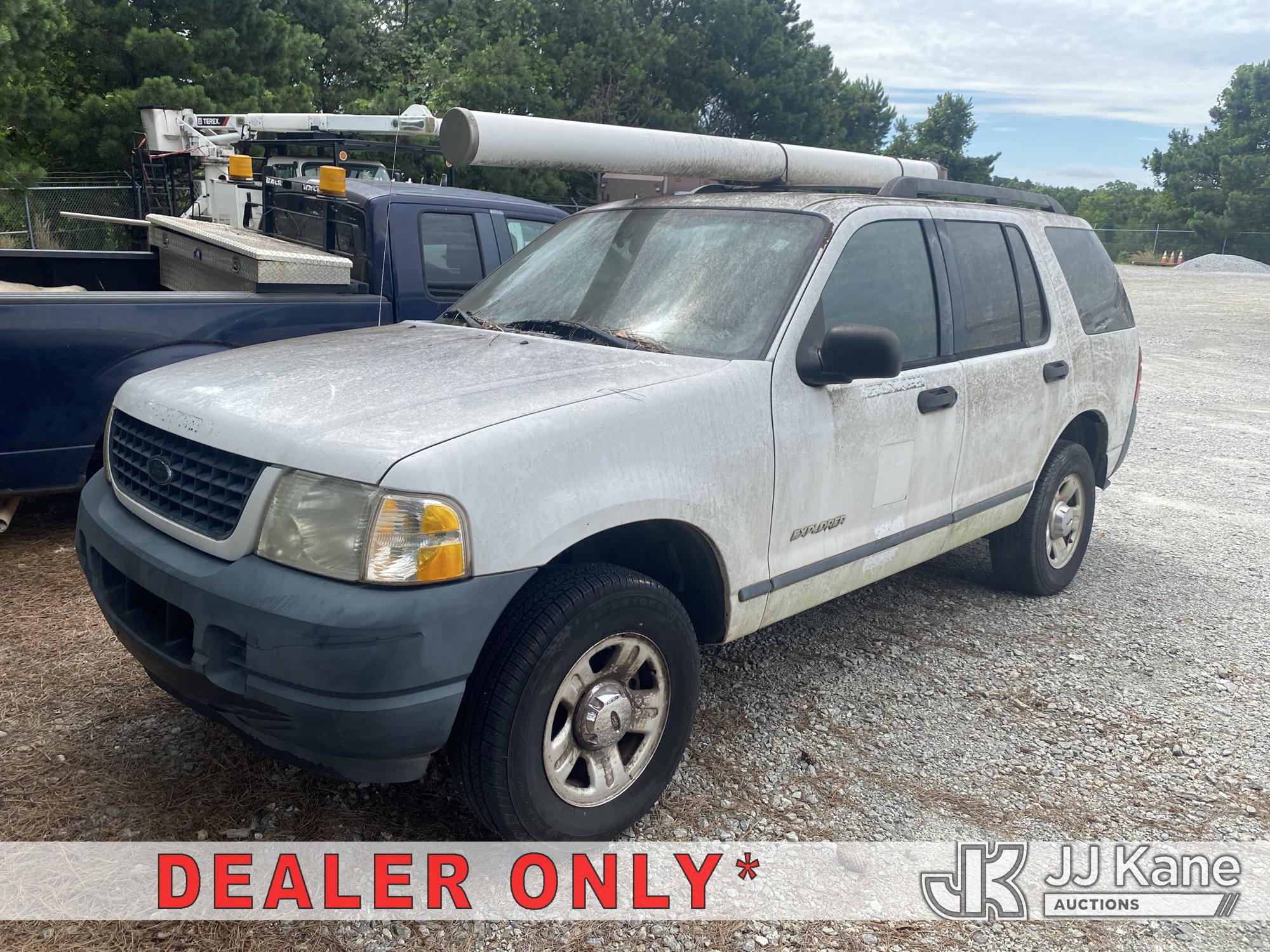 Photo of a 2005 Ford Explorer