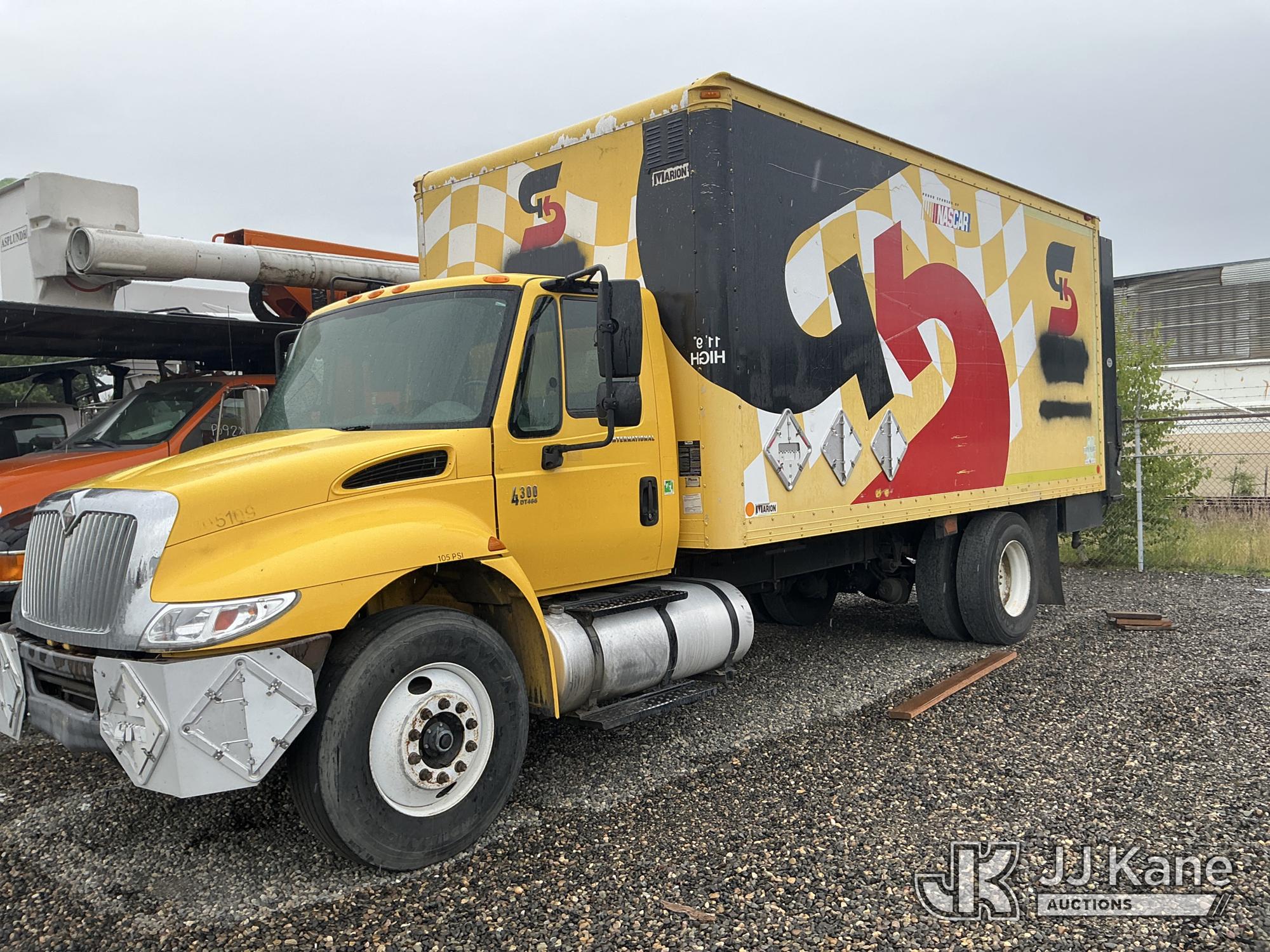 Photo of a 2006 International 4300