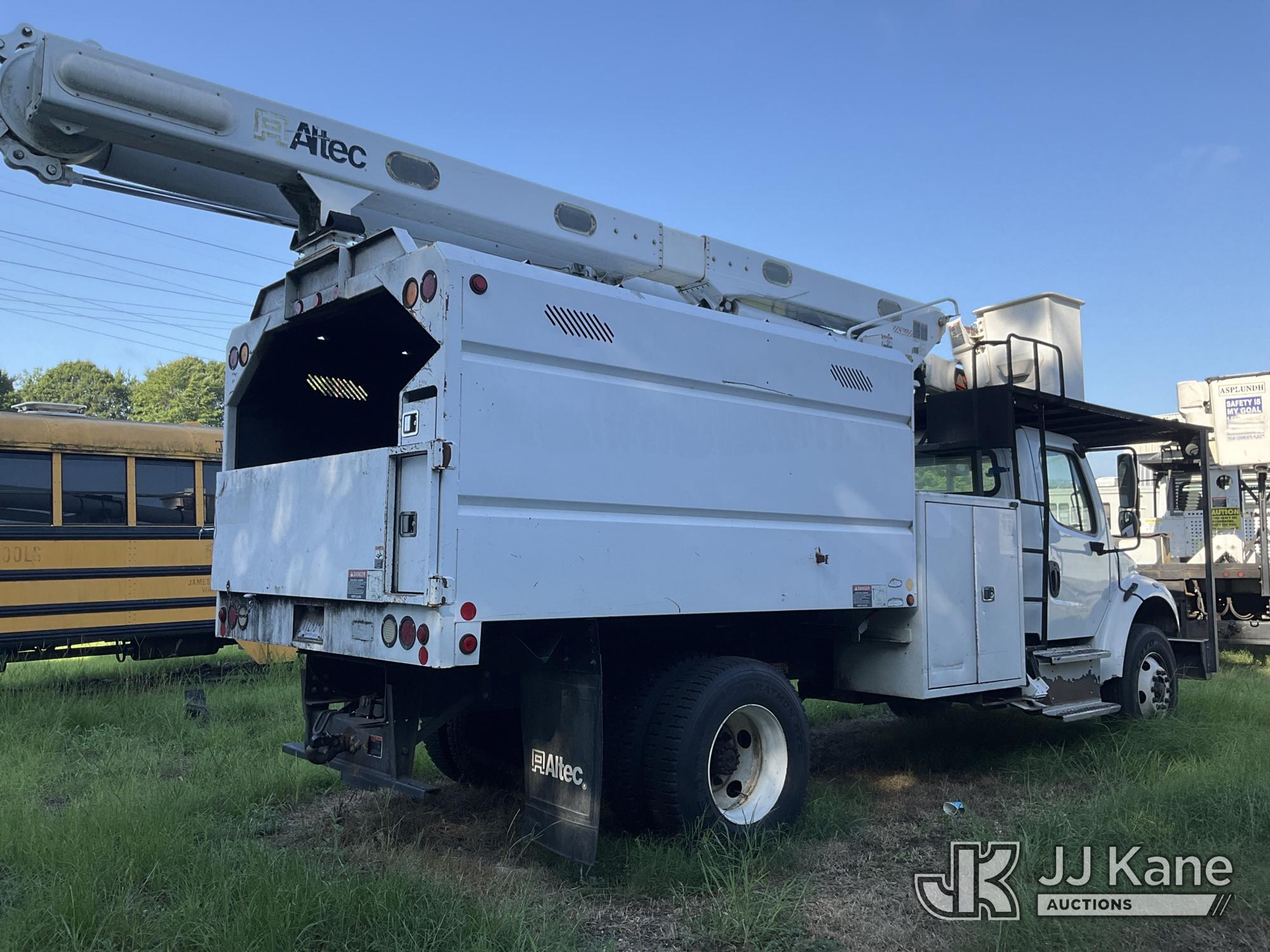 2015 Freightliner M2 106