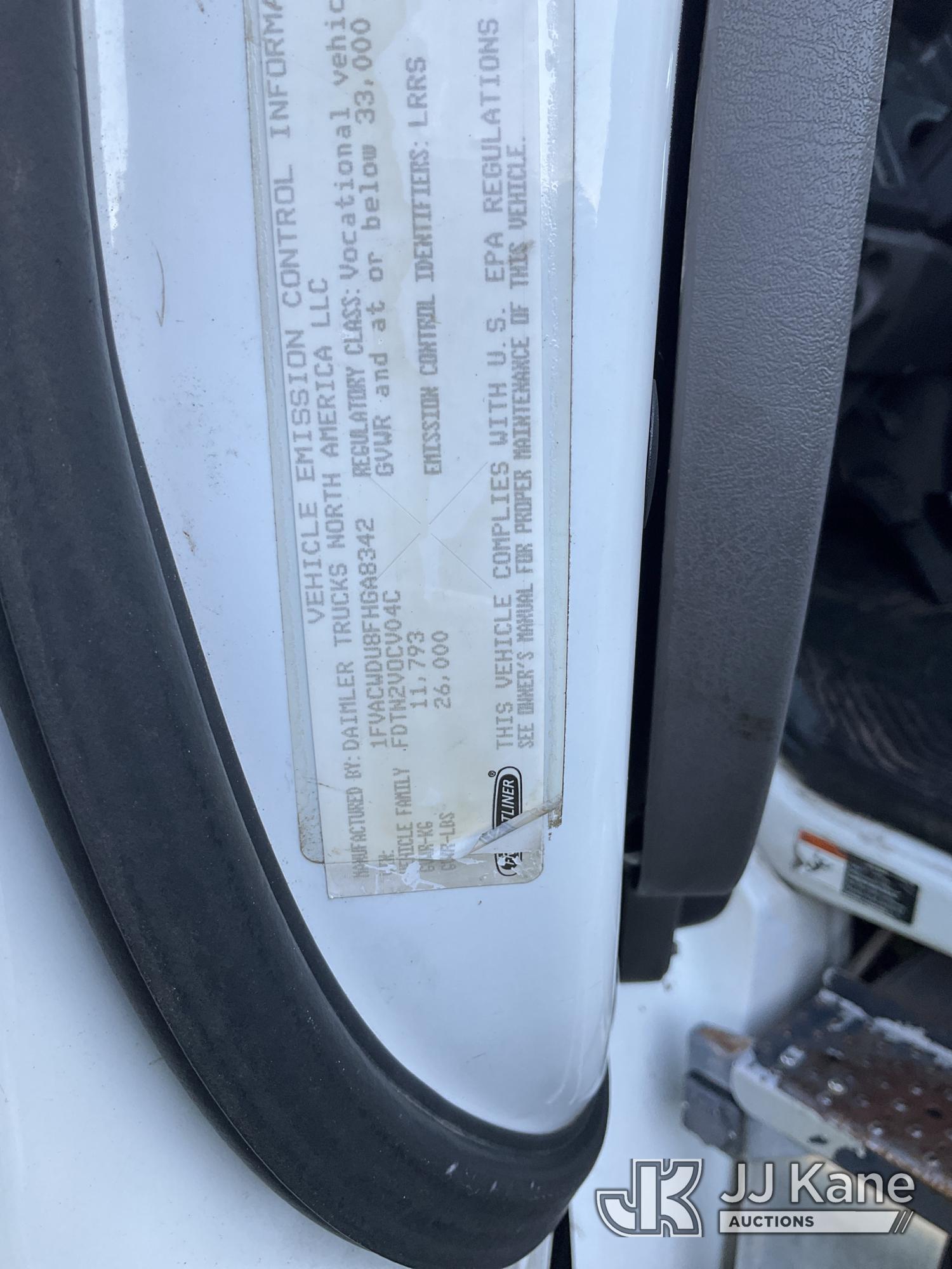 2015 Freightliner M2 106
