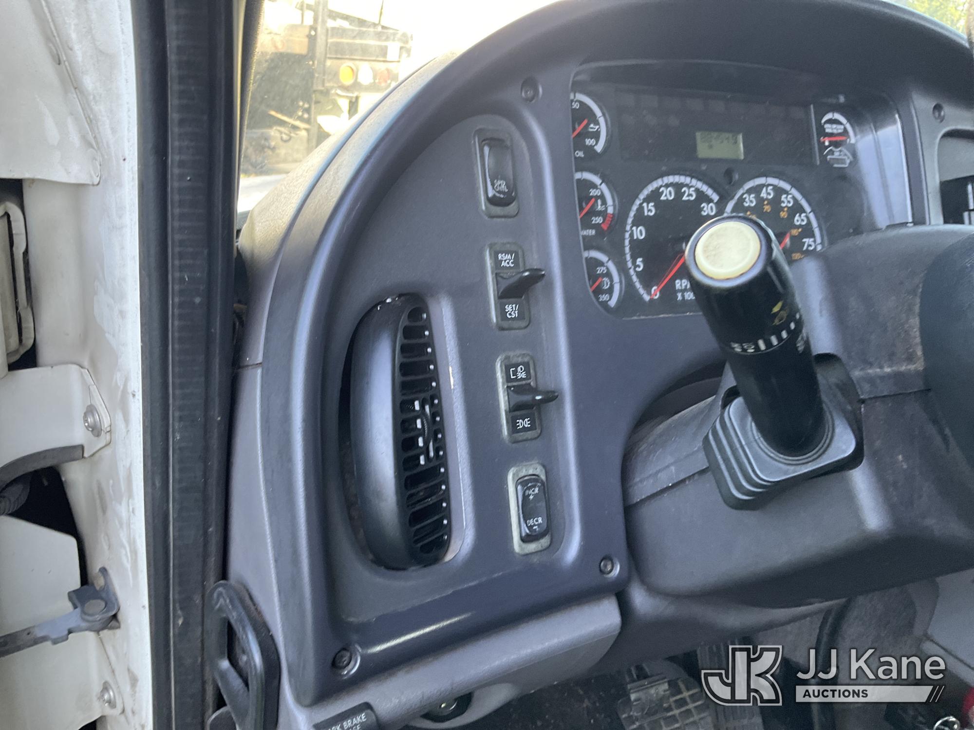2015 Freightliner M2 106