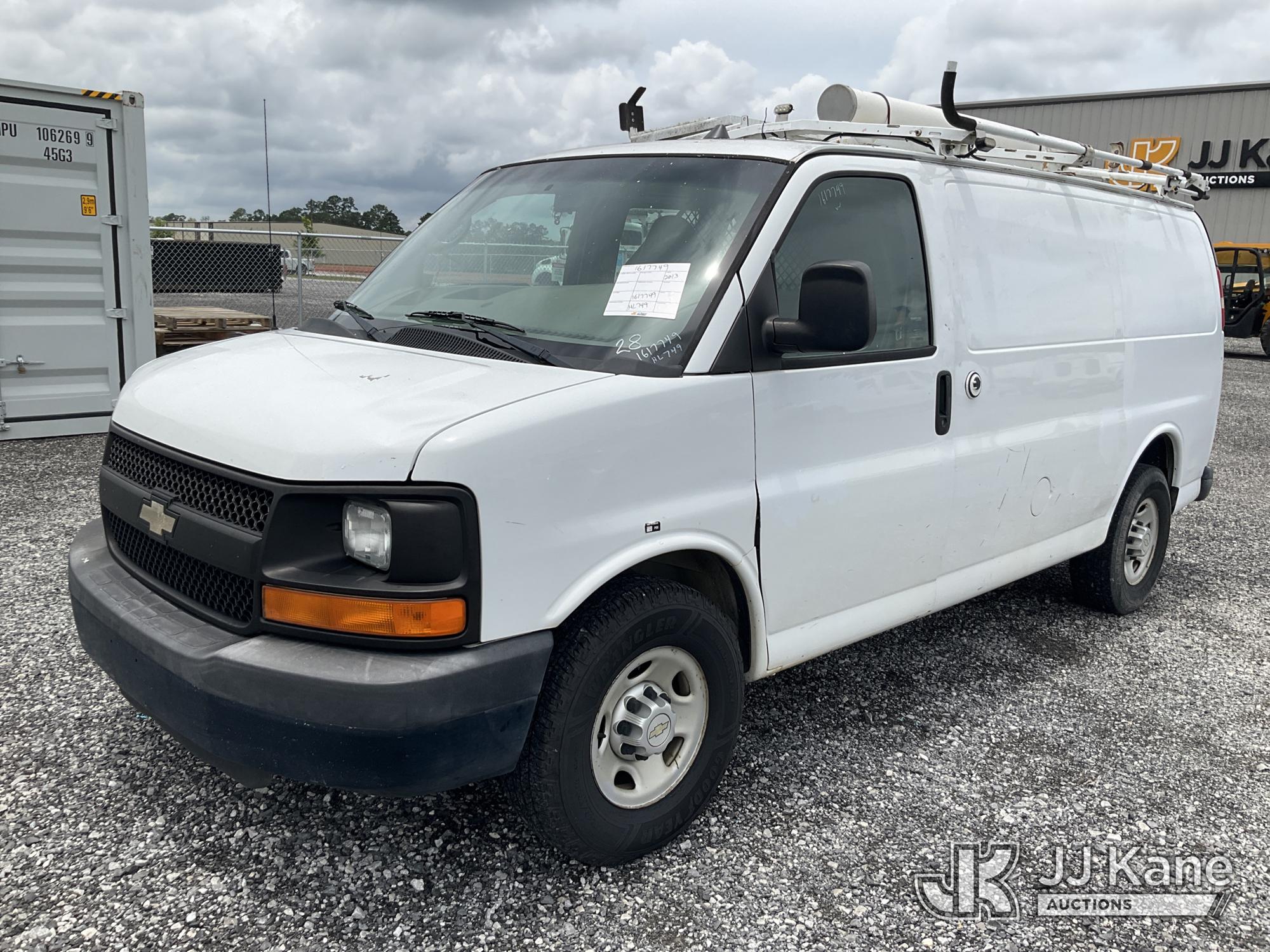 2013 Chevrolet Express G2500 Cargo Van