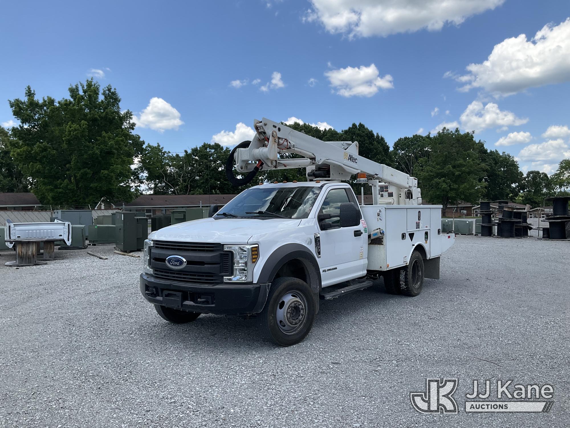 Photo of a 2019 Ford F550