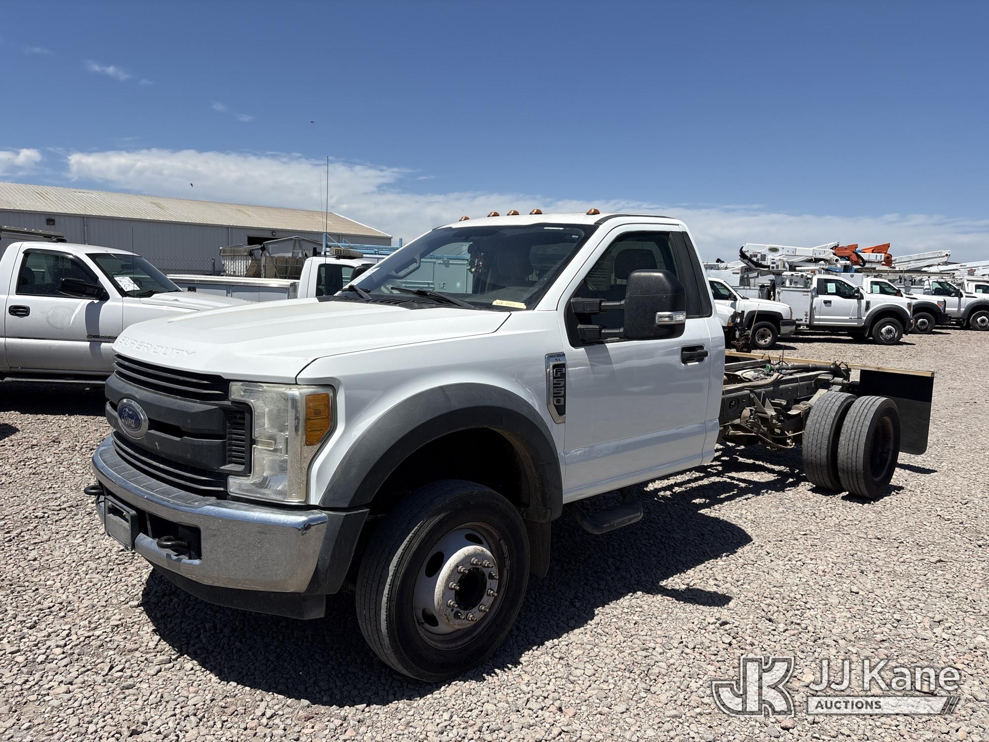 Photo of a 2017 Ford F-550