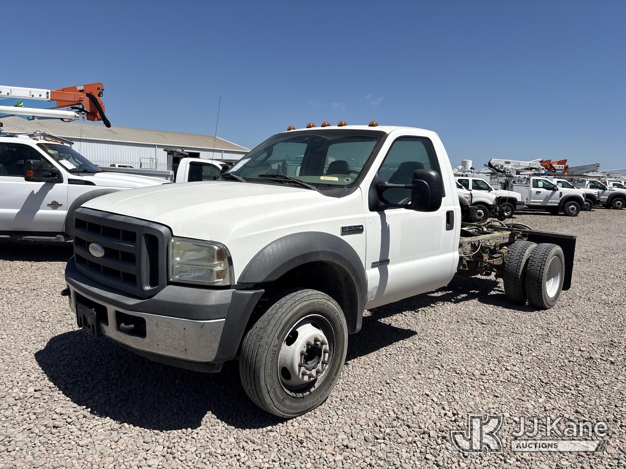 Photo of a 2005 Ford F-550
